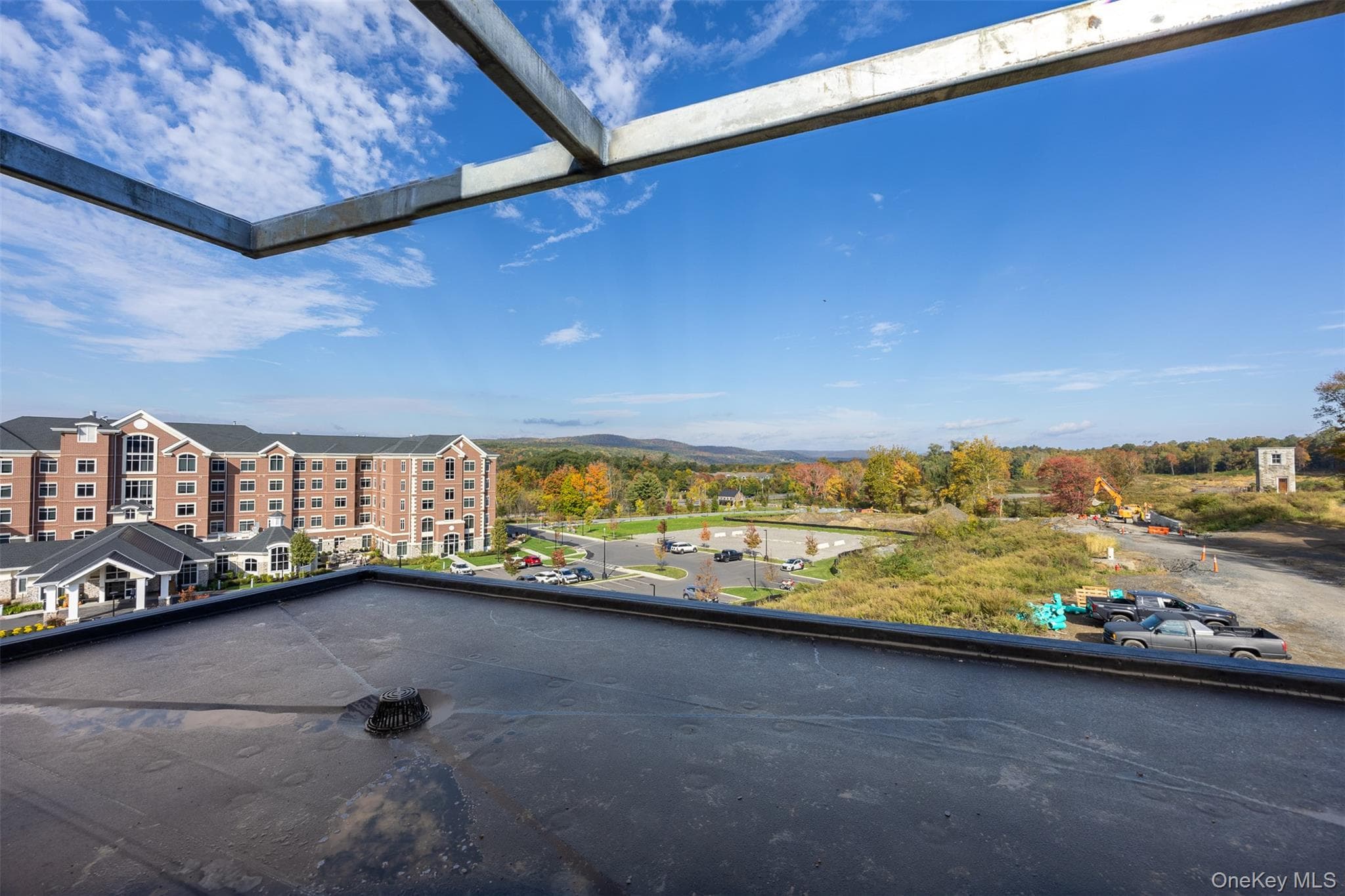 212 Carriage Way thumbnail 9