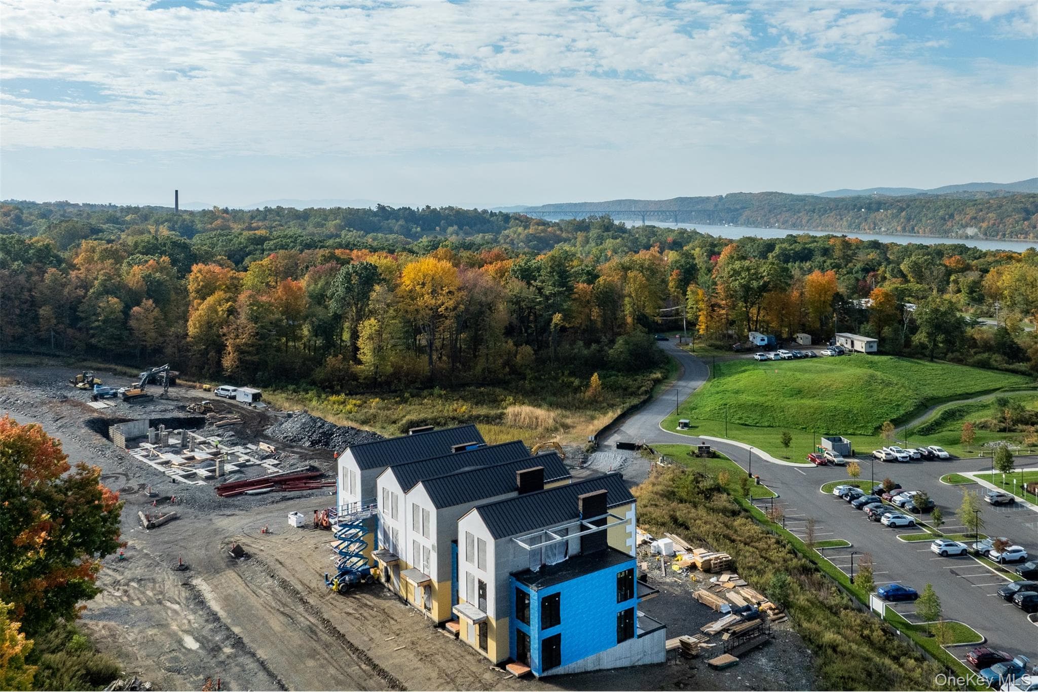 212 Carriage Way thumbnail 11