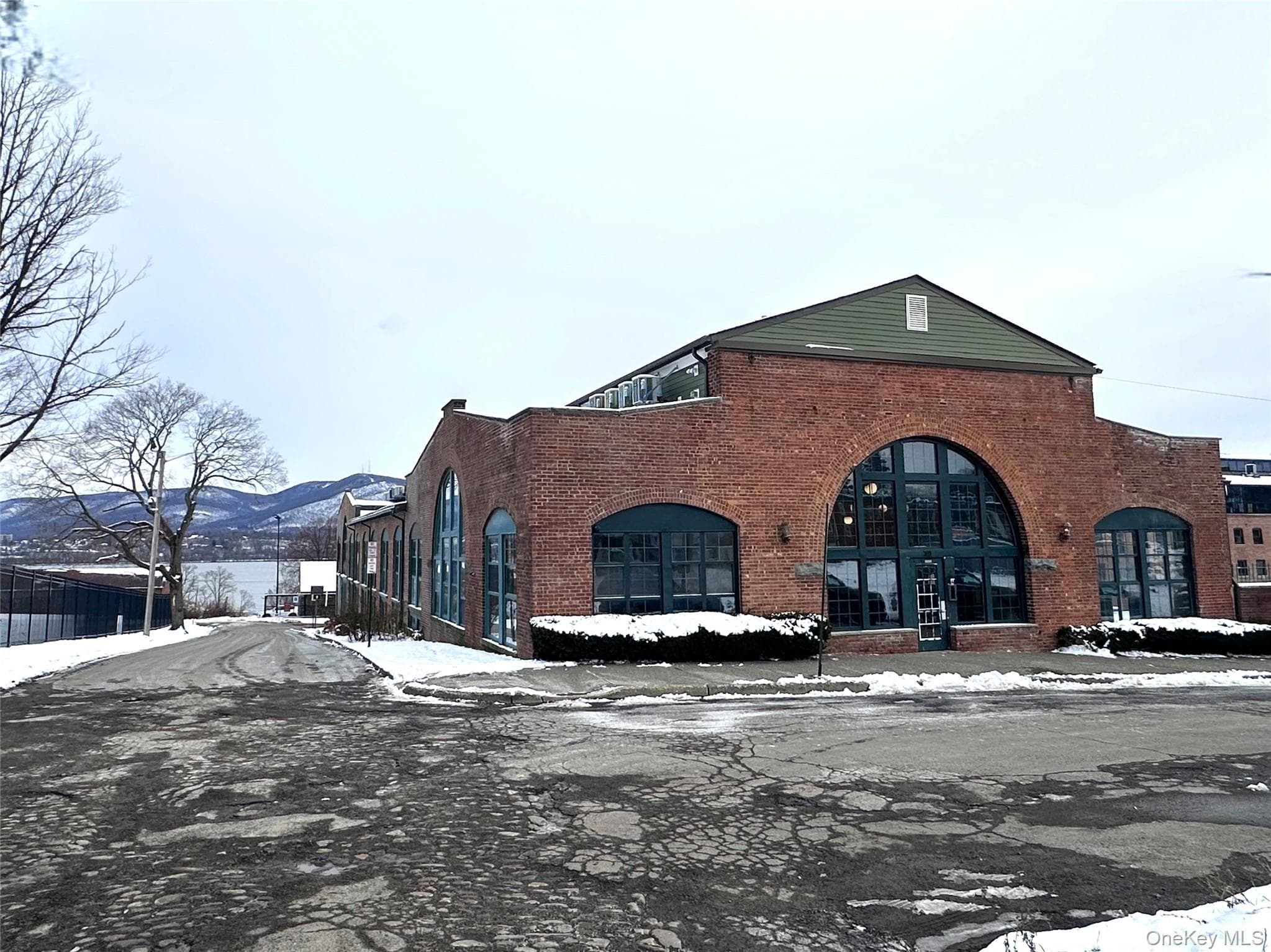 70 Johnes Street Unit: 328E thumbnail 2
