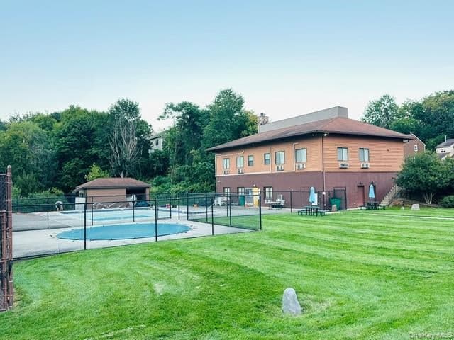 188 Sterling Place thumbnail 35