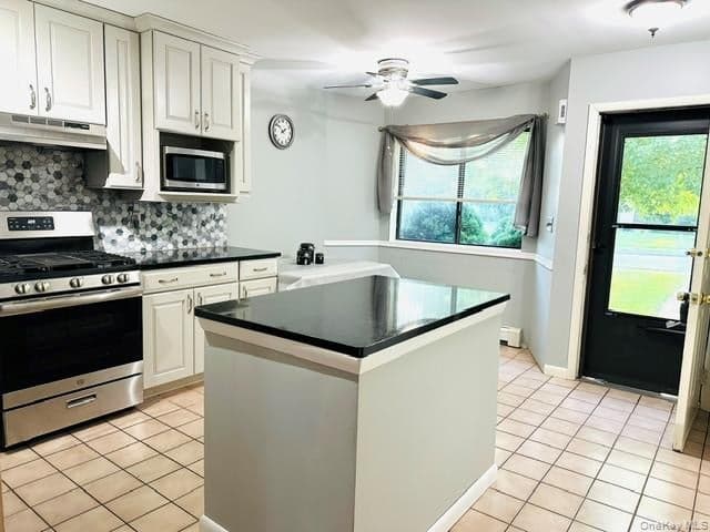 188 Sterling Place thumbnail 4