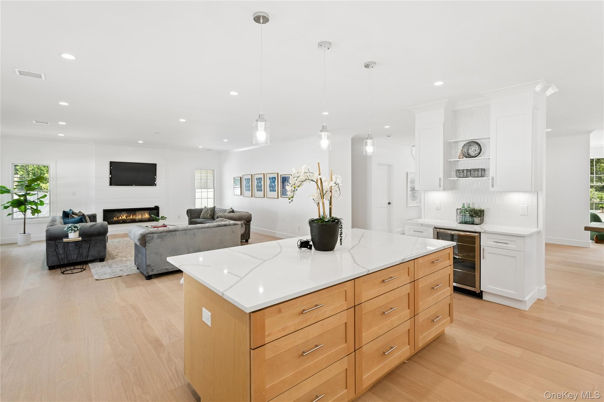 1222 Powell Avenue thumbnail 17