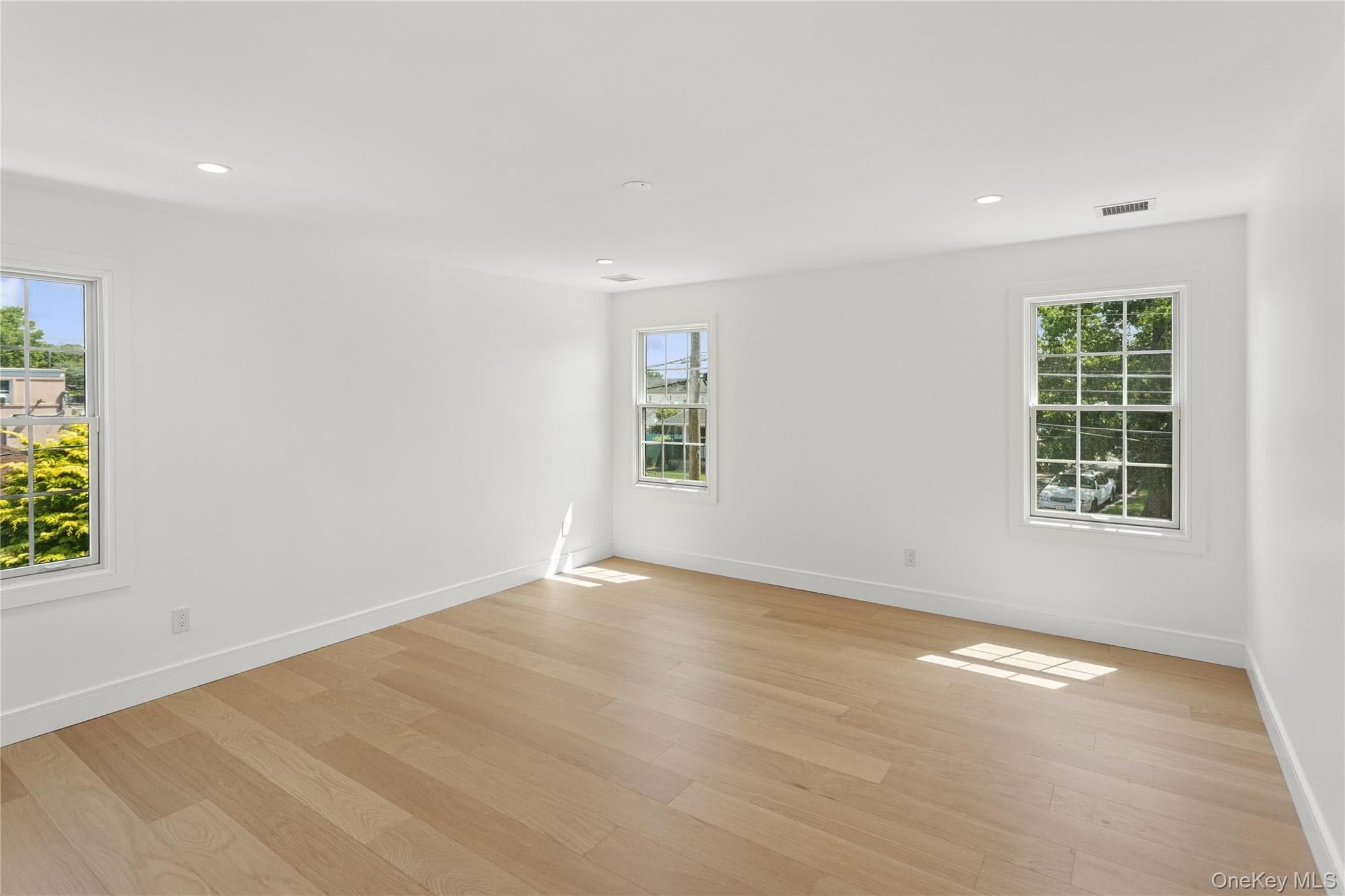 1222 Powell Avenue thumbnail 26