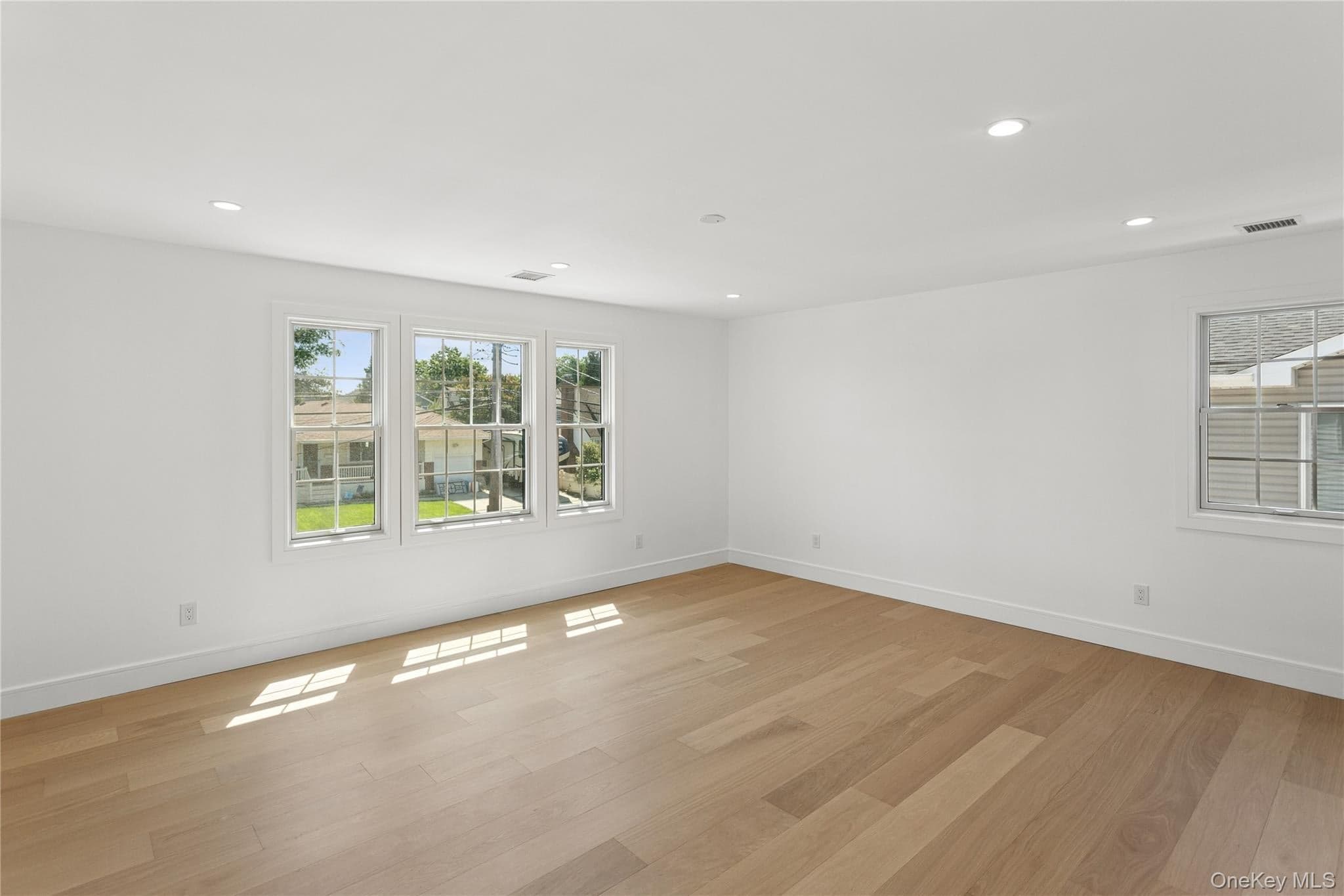1222 Powell Avenue thumbnail 35