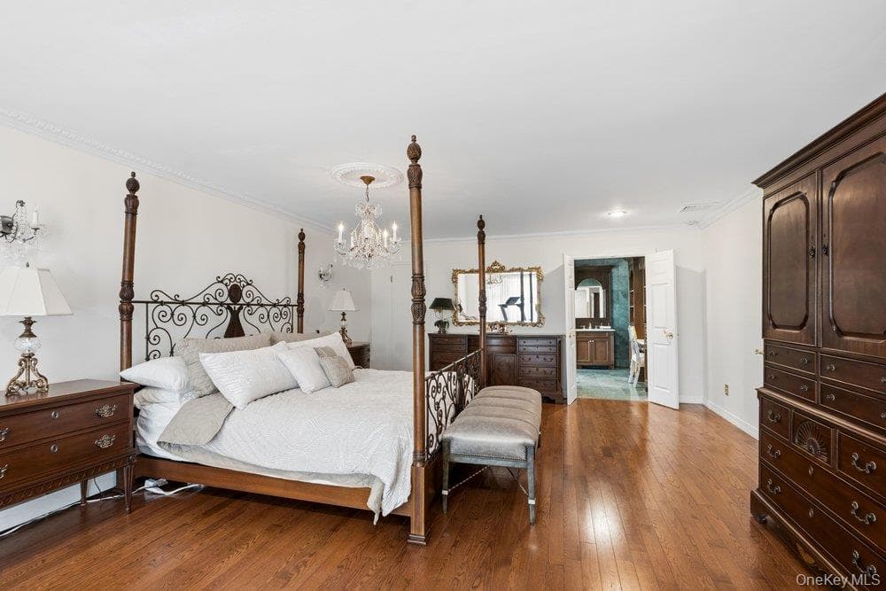 119 Plainview Road thumbnail 32
