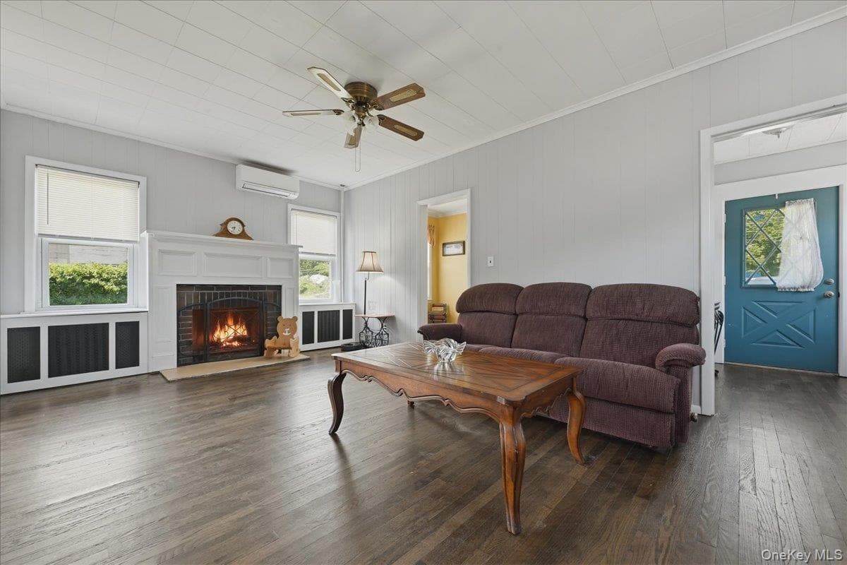 11 Moeller Street thumbnail 5