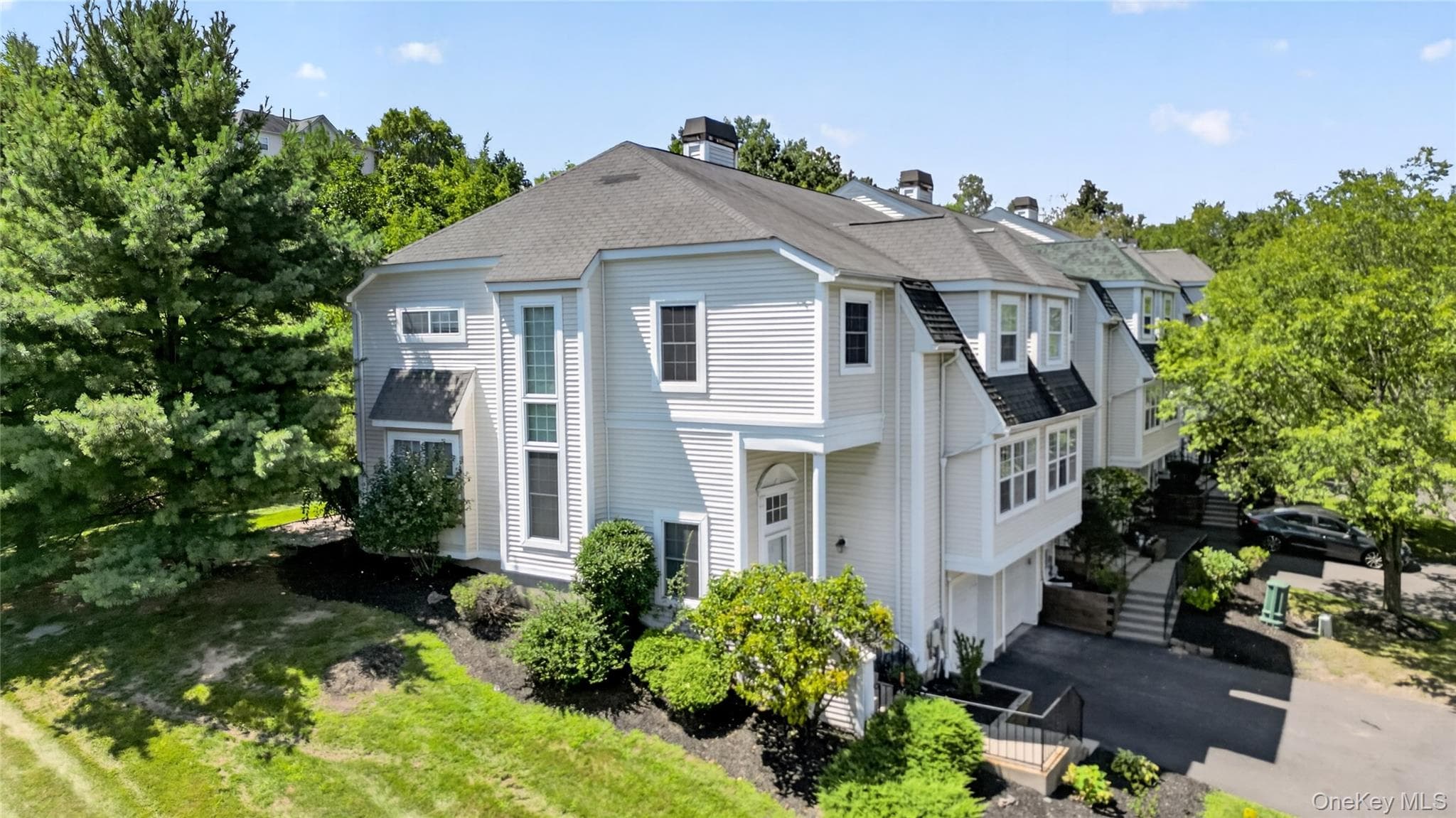 115 Delafield Lane thumbnail 33