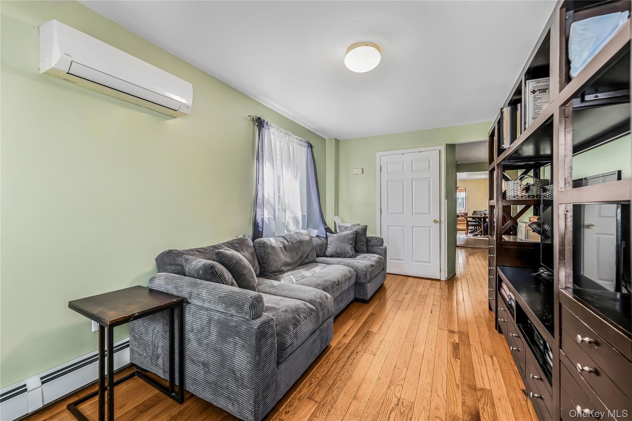 2515 Woodhull Avenue thumbnail 13
