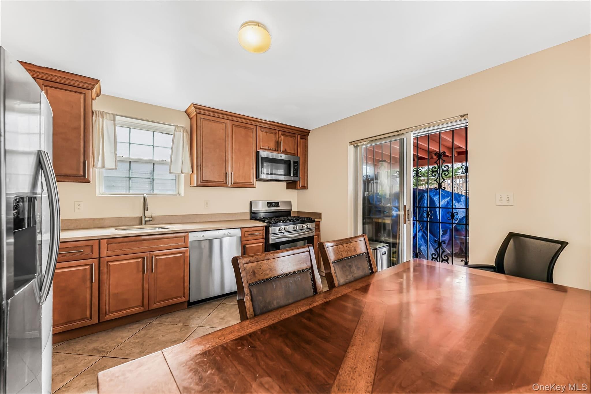 2515 Woodhull Avenue thumbnail 20