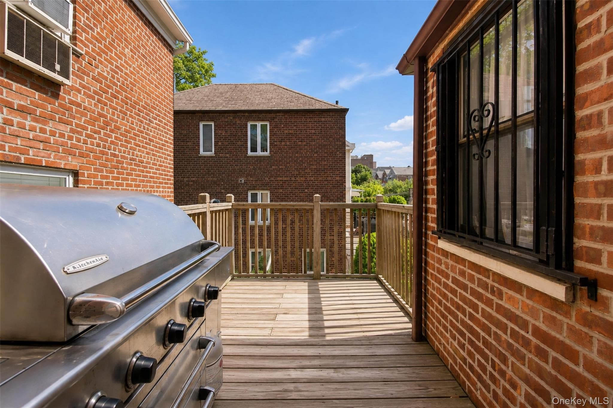 1176 Lydig Avenue thumbnail 16