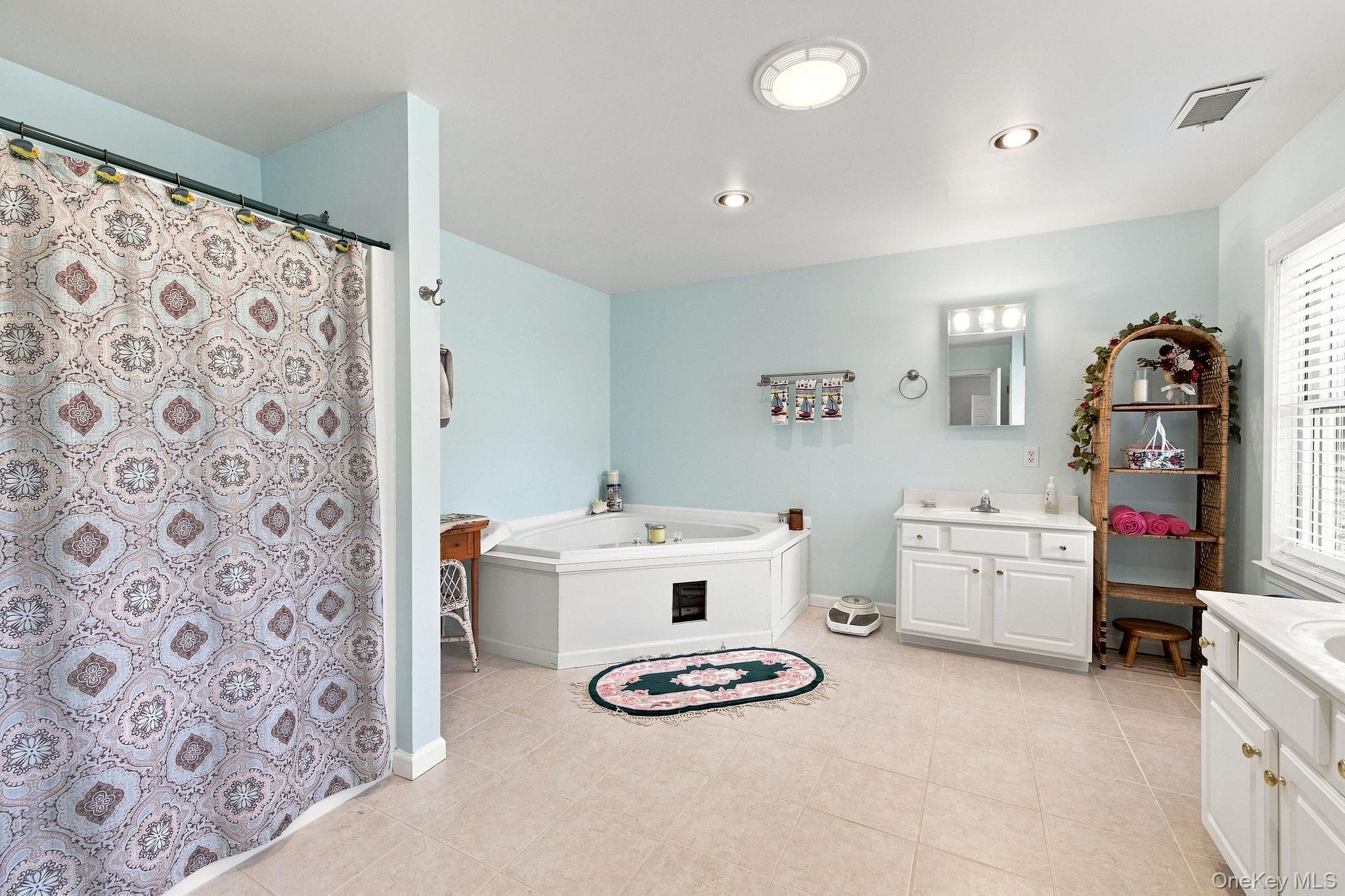 480 Haviland Drive thumbnail 18