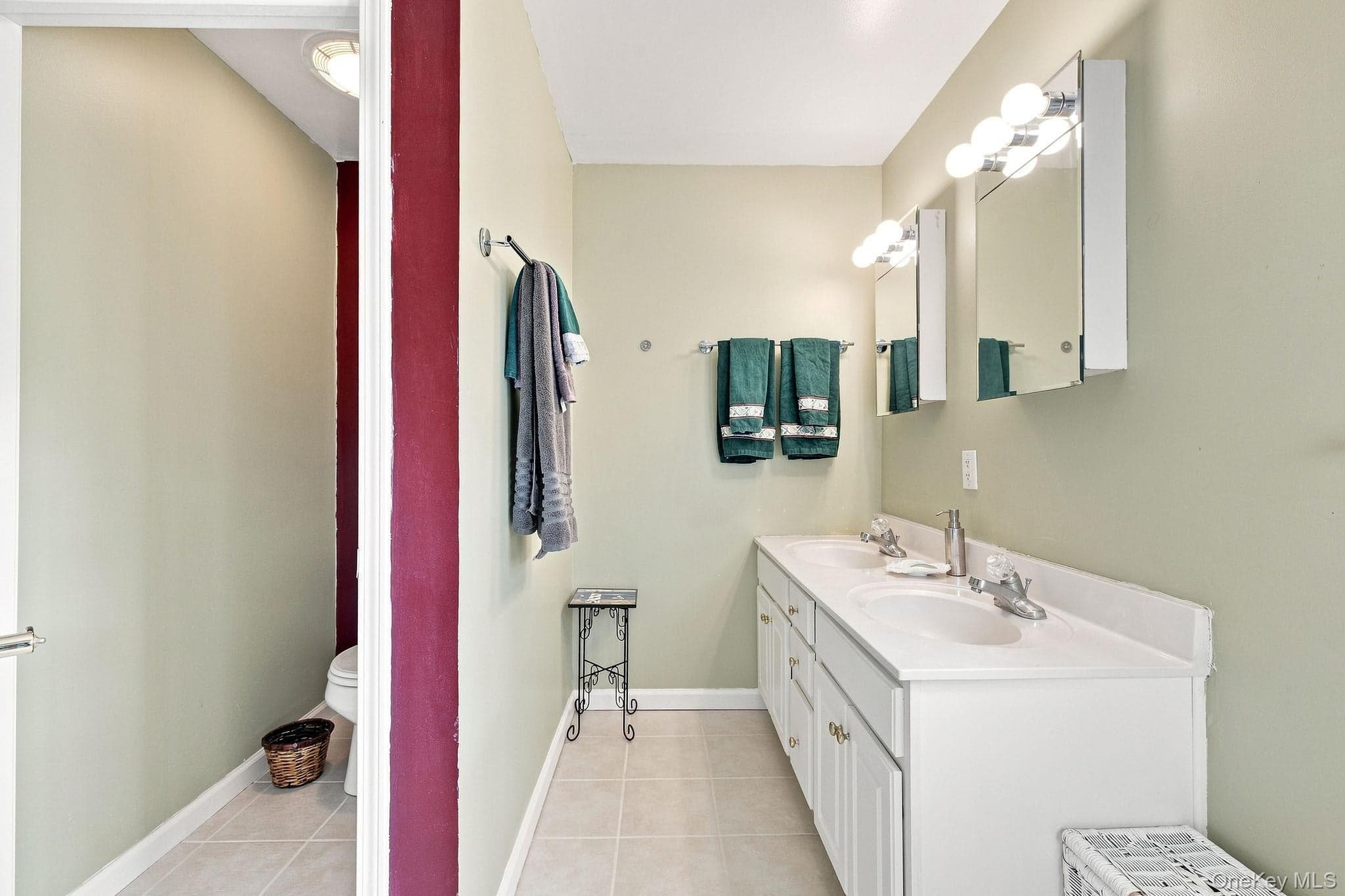 480 Haviland Drive thumbnail 16