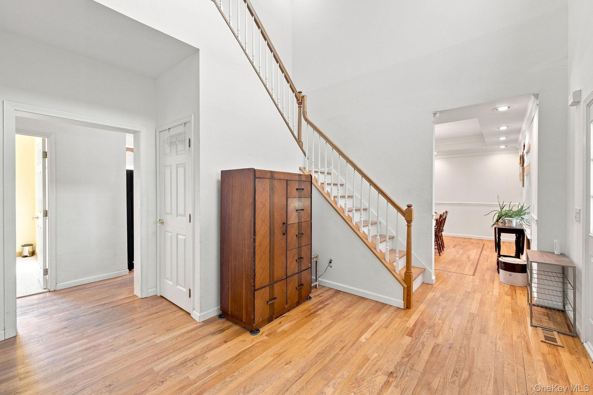 480 Haviland Drive thumbnail 4