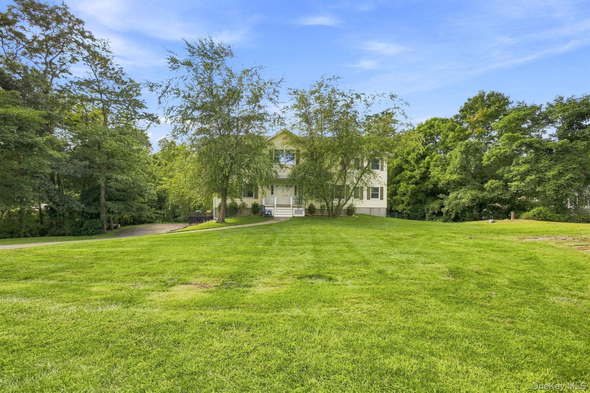 480 Haviland Drive thumbnail 2