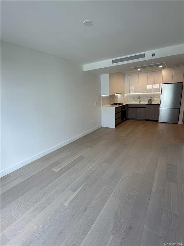 144-49 Northern Boulevard Unit: 520, Flushing