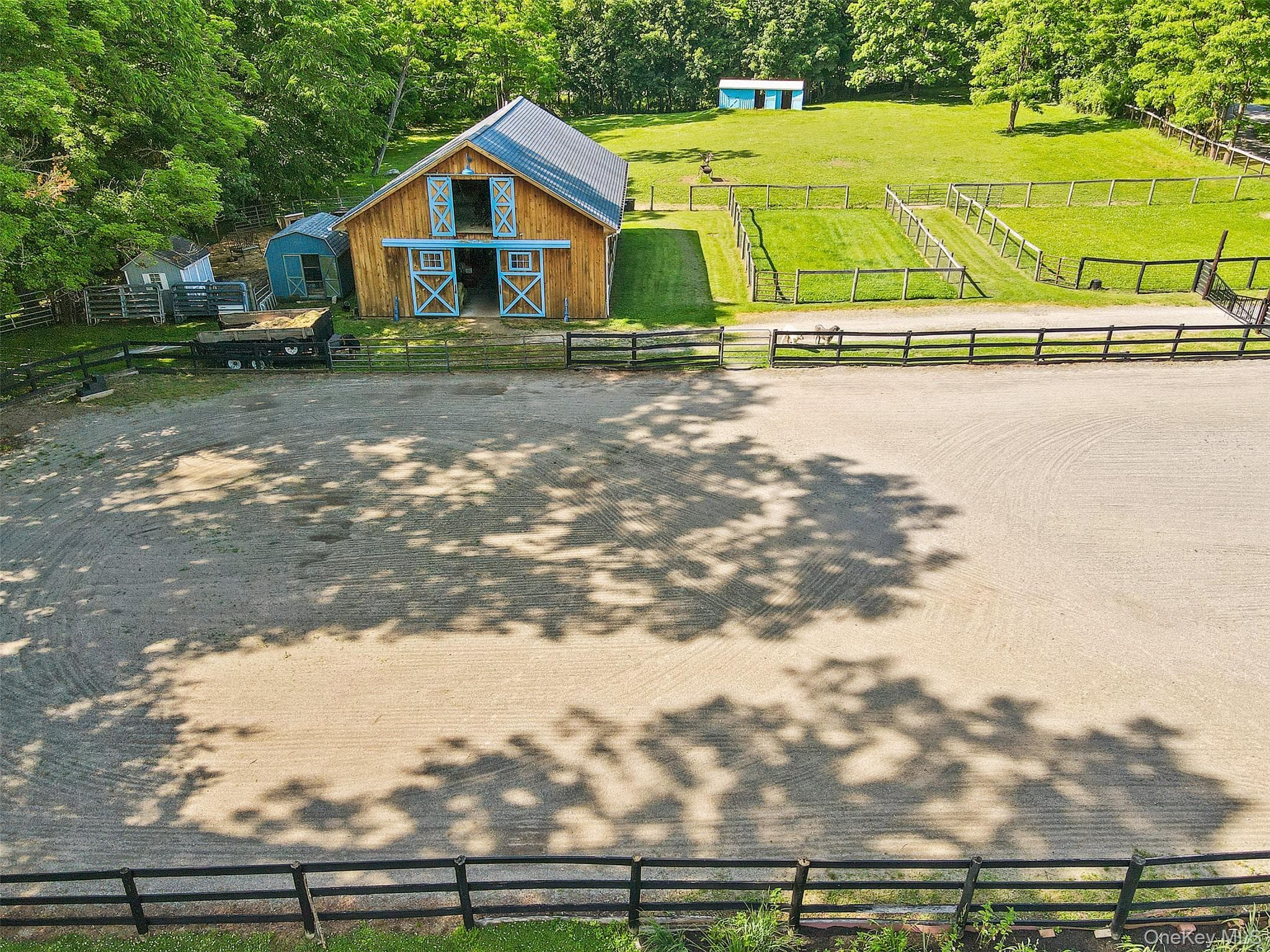 73 Lake Ellis Road thumbnail 28