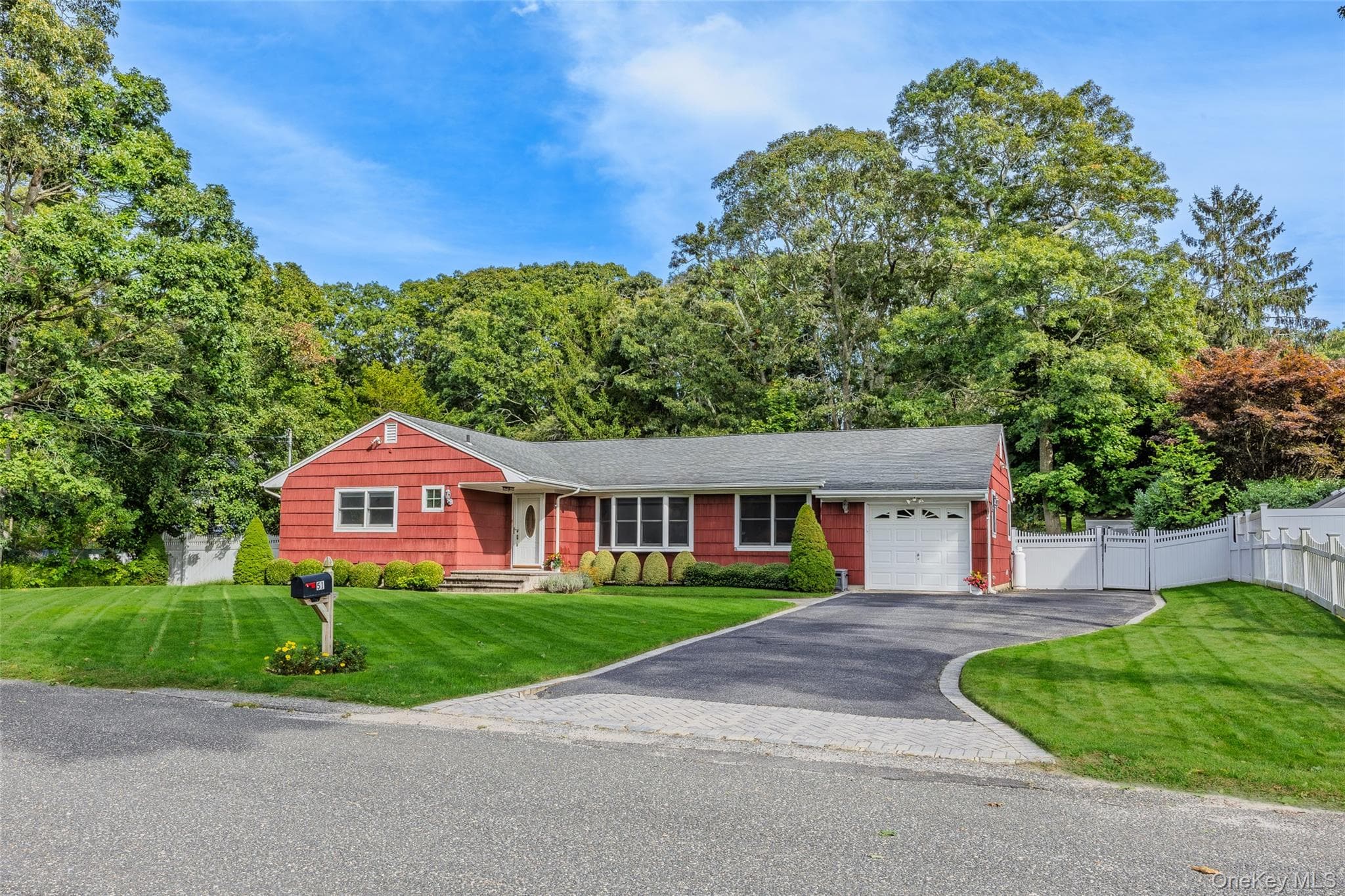 51 Beachfern Road, Center Moriches