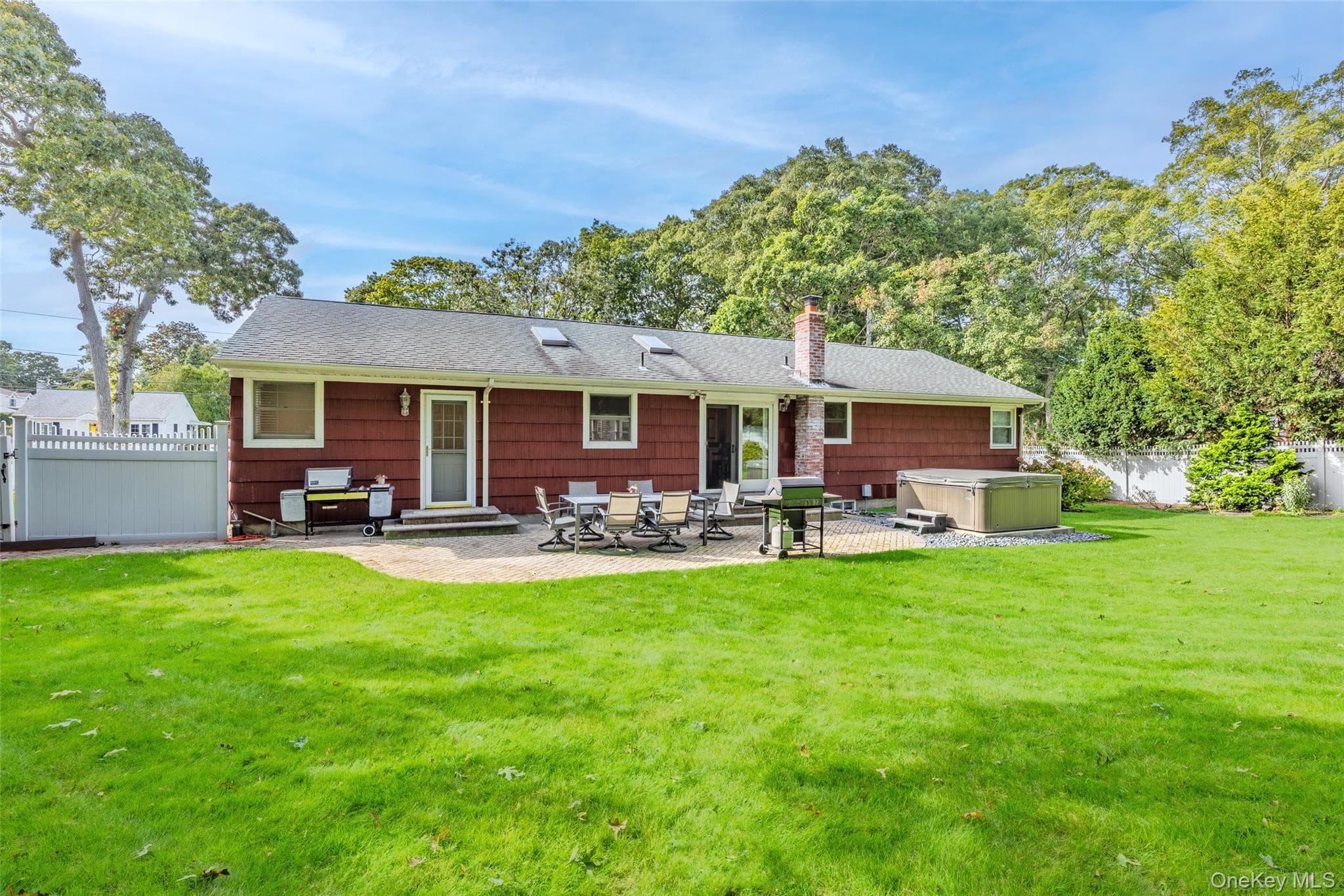 51 Beachfern Road thumbnail 6