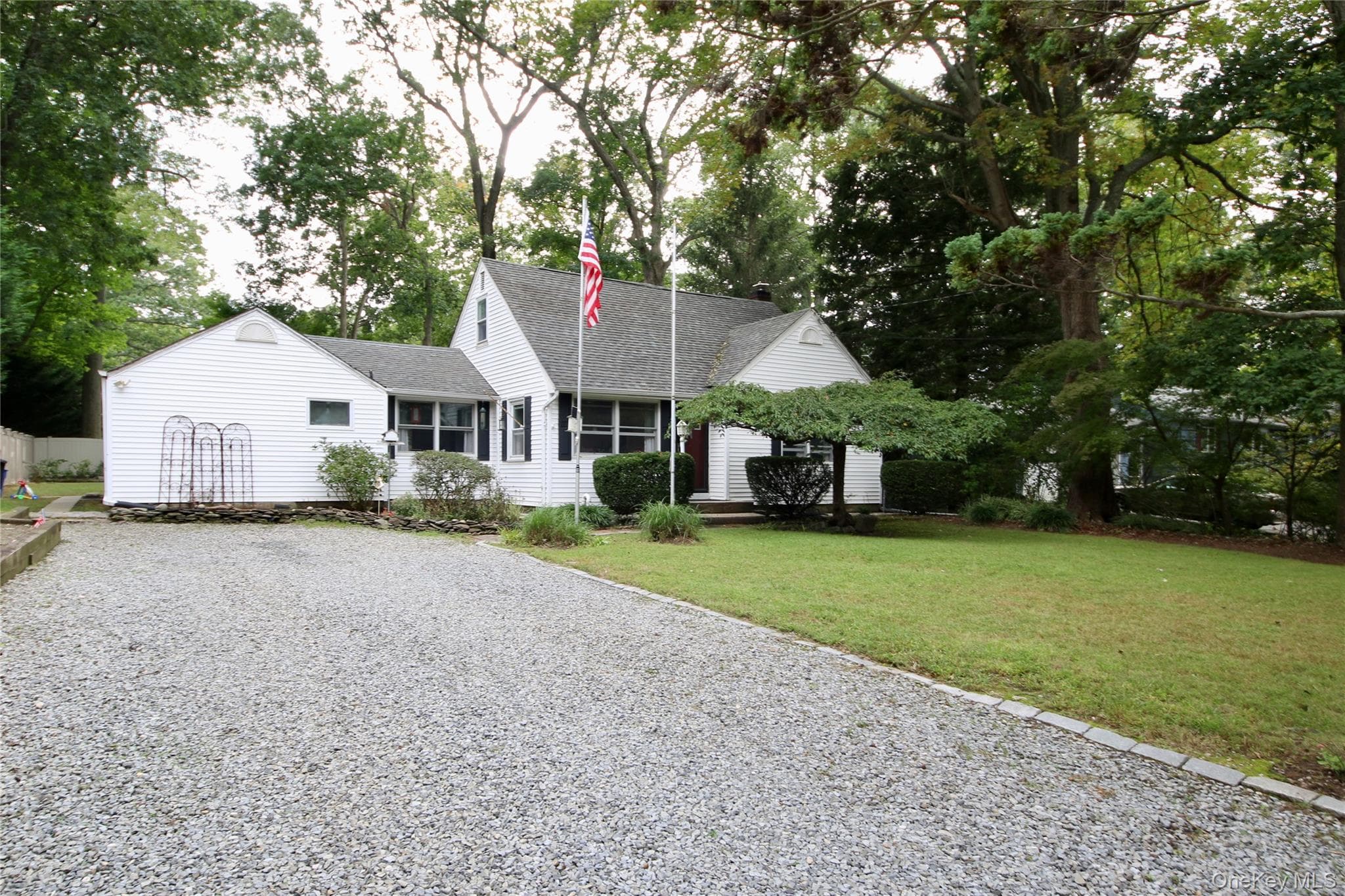 19 Wilson Street, East Northport