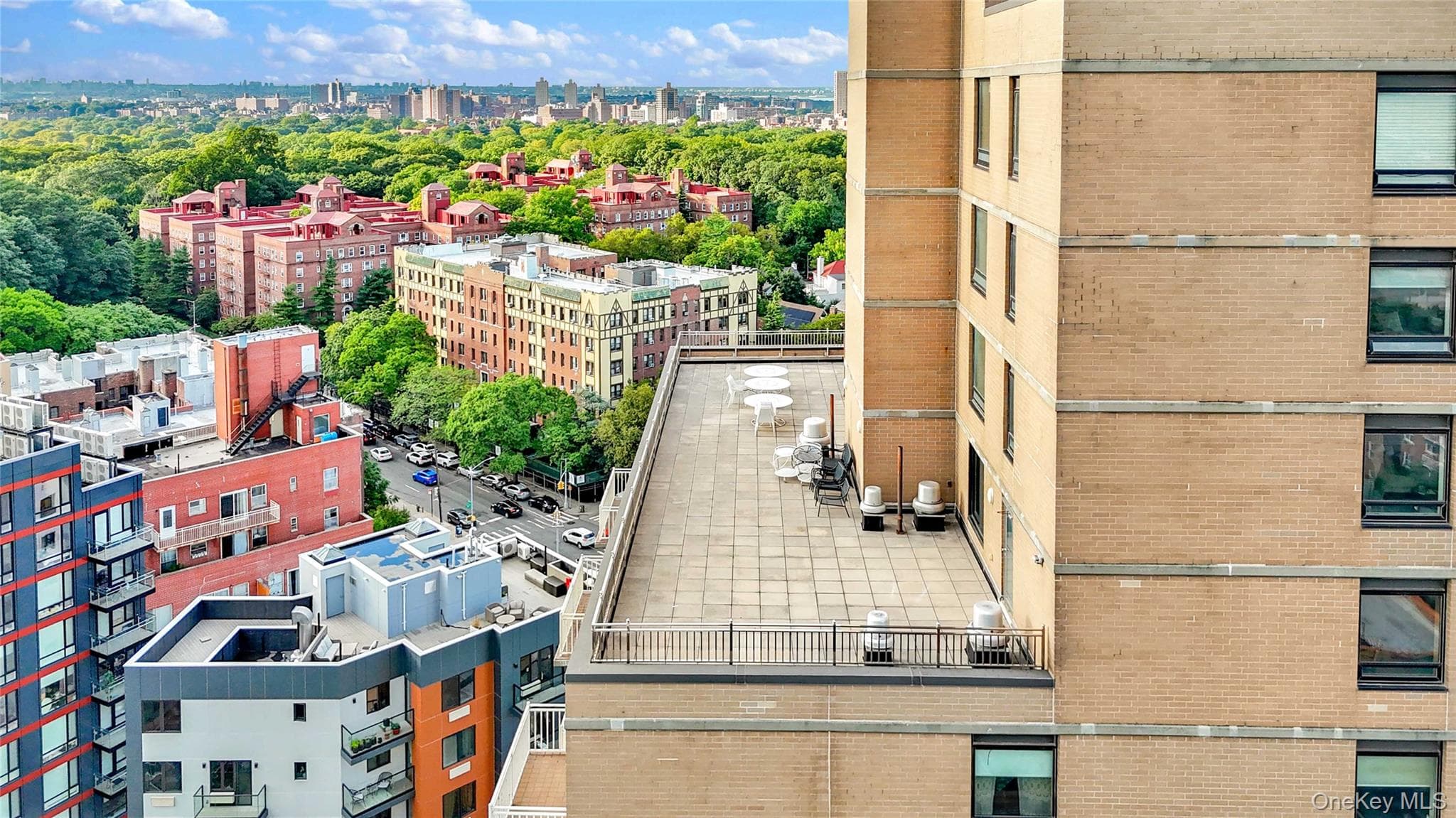 11624 Grosvenor Lane Unit: 15A thumbnail 32