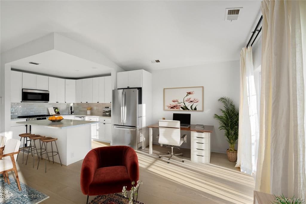 3-17 Endeavor Place Unit: C thumbnail 6