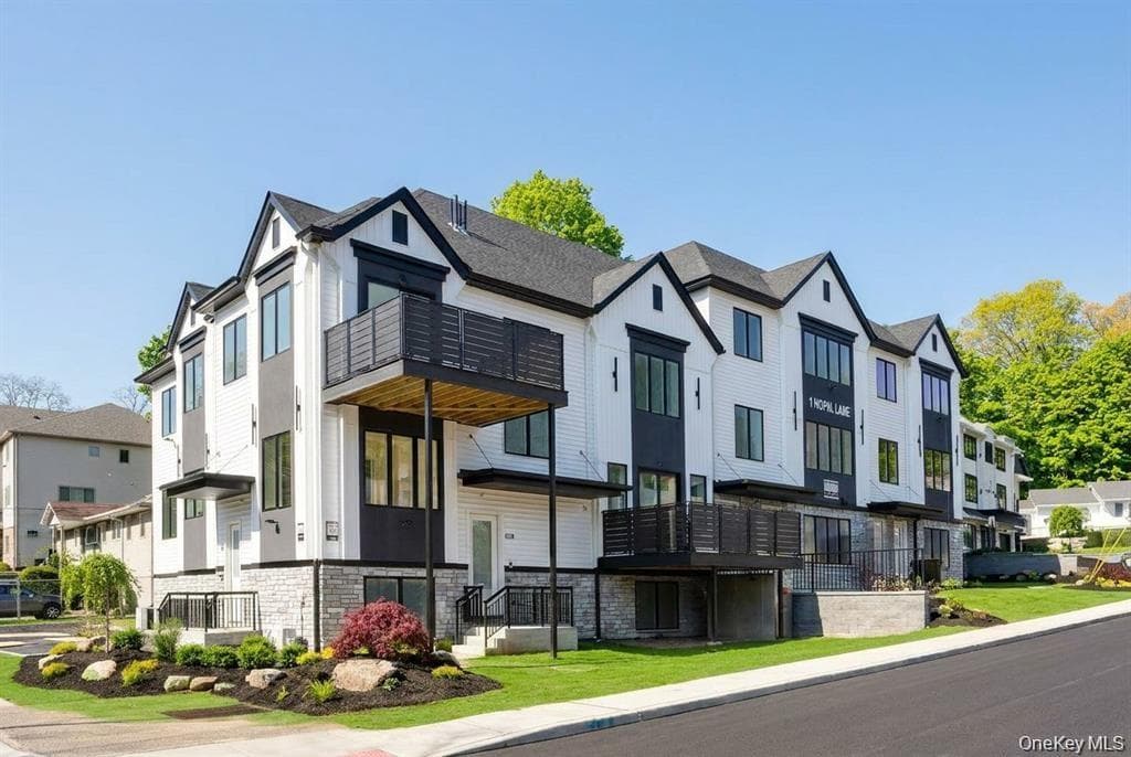1 Hopal Lane Unit: 203 thumbnail 2