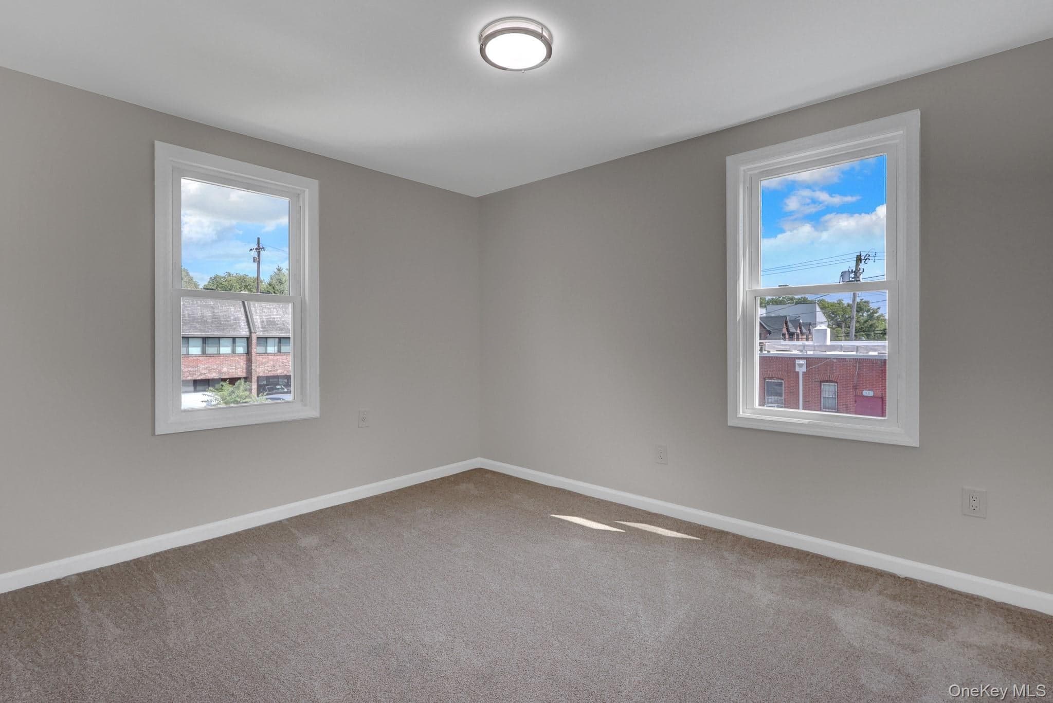 15 Stratford Avenue thumbnail 17