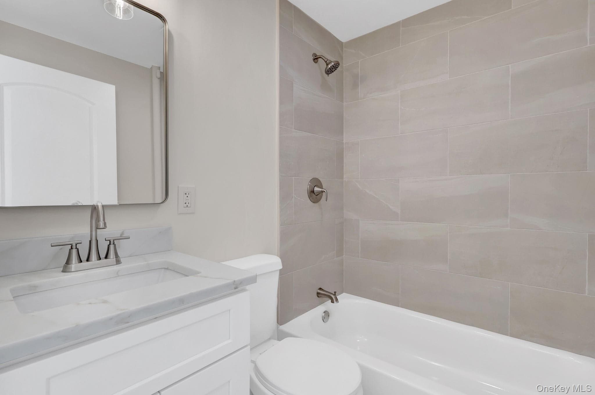 15 Stratford Avenue thumbnail 16