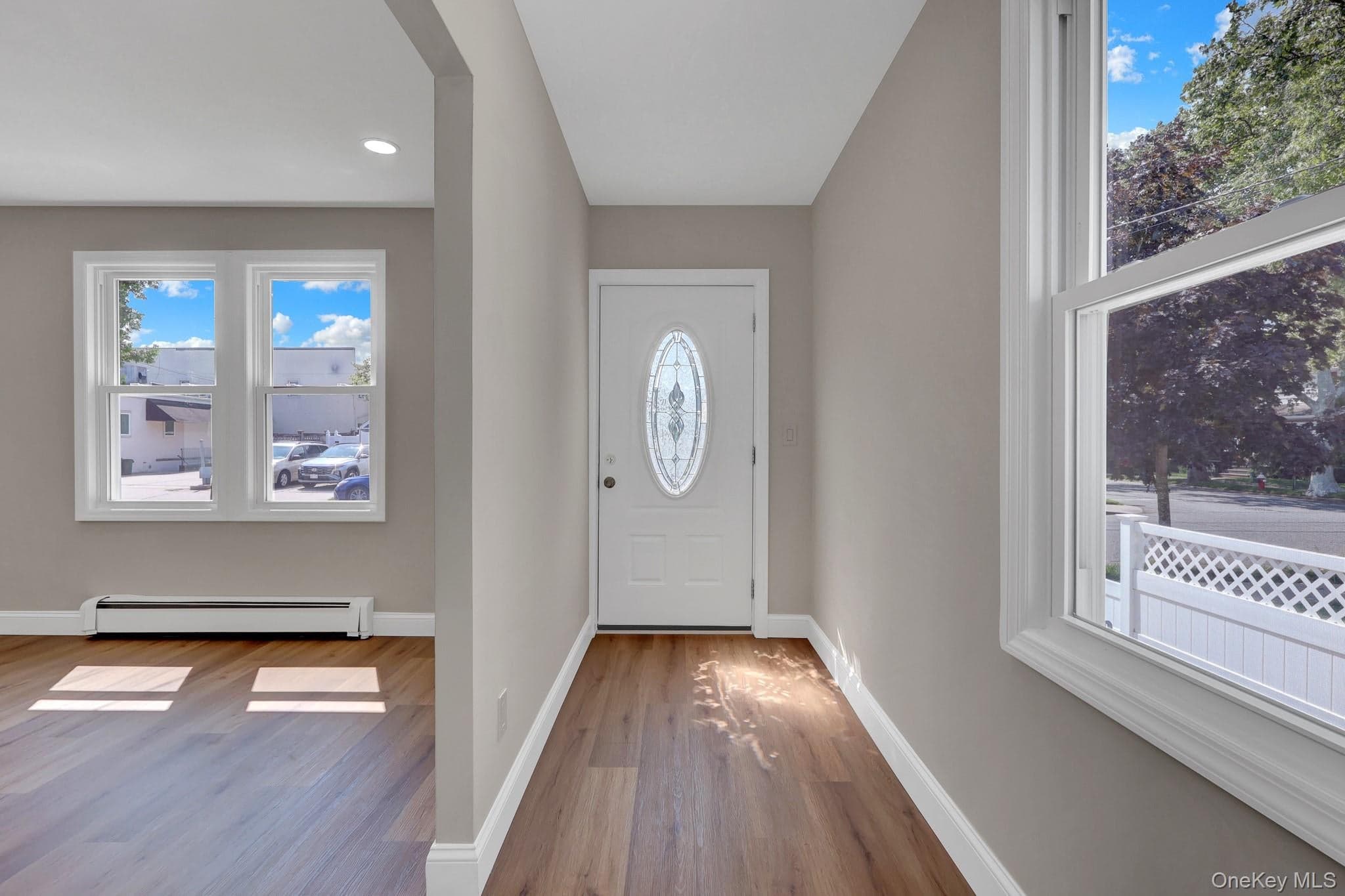 15 Stratford Avenue thumbnail 4