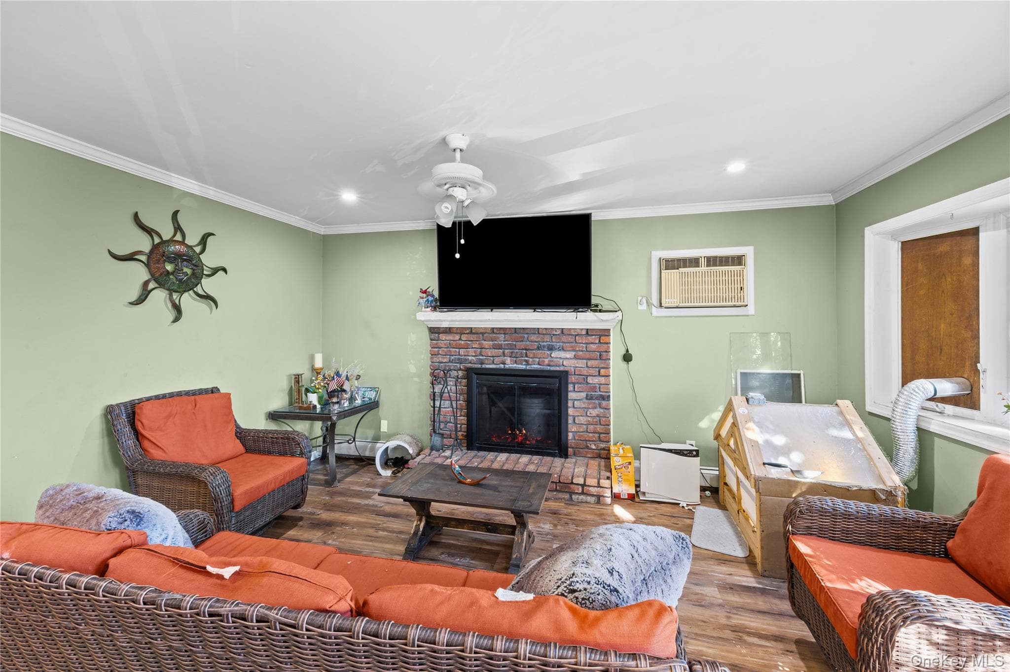 39 Willow Road thumbnail 4