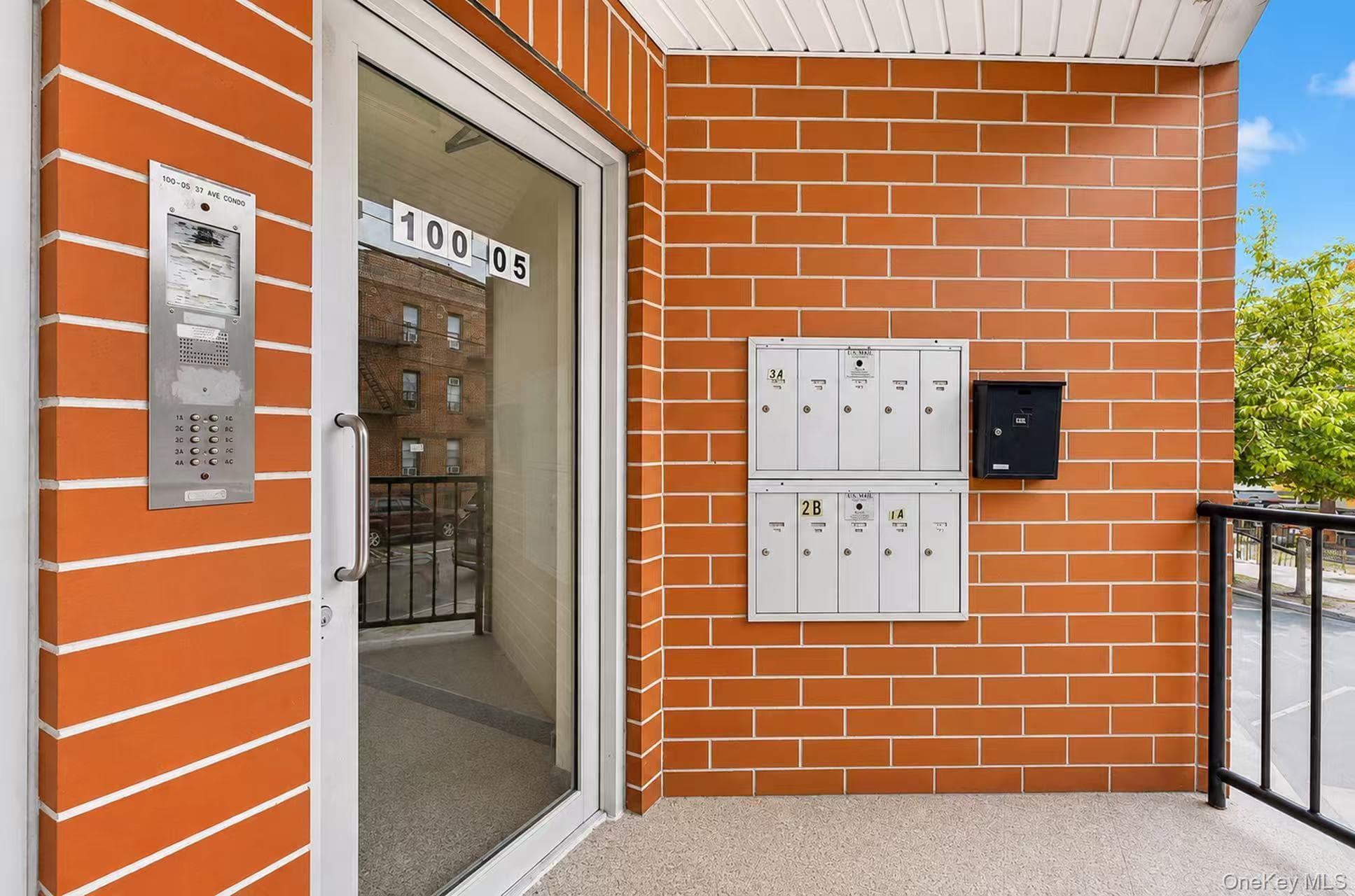 10005 37th Avenue Unit: 1B thumbnail 2