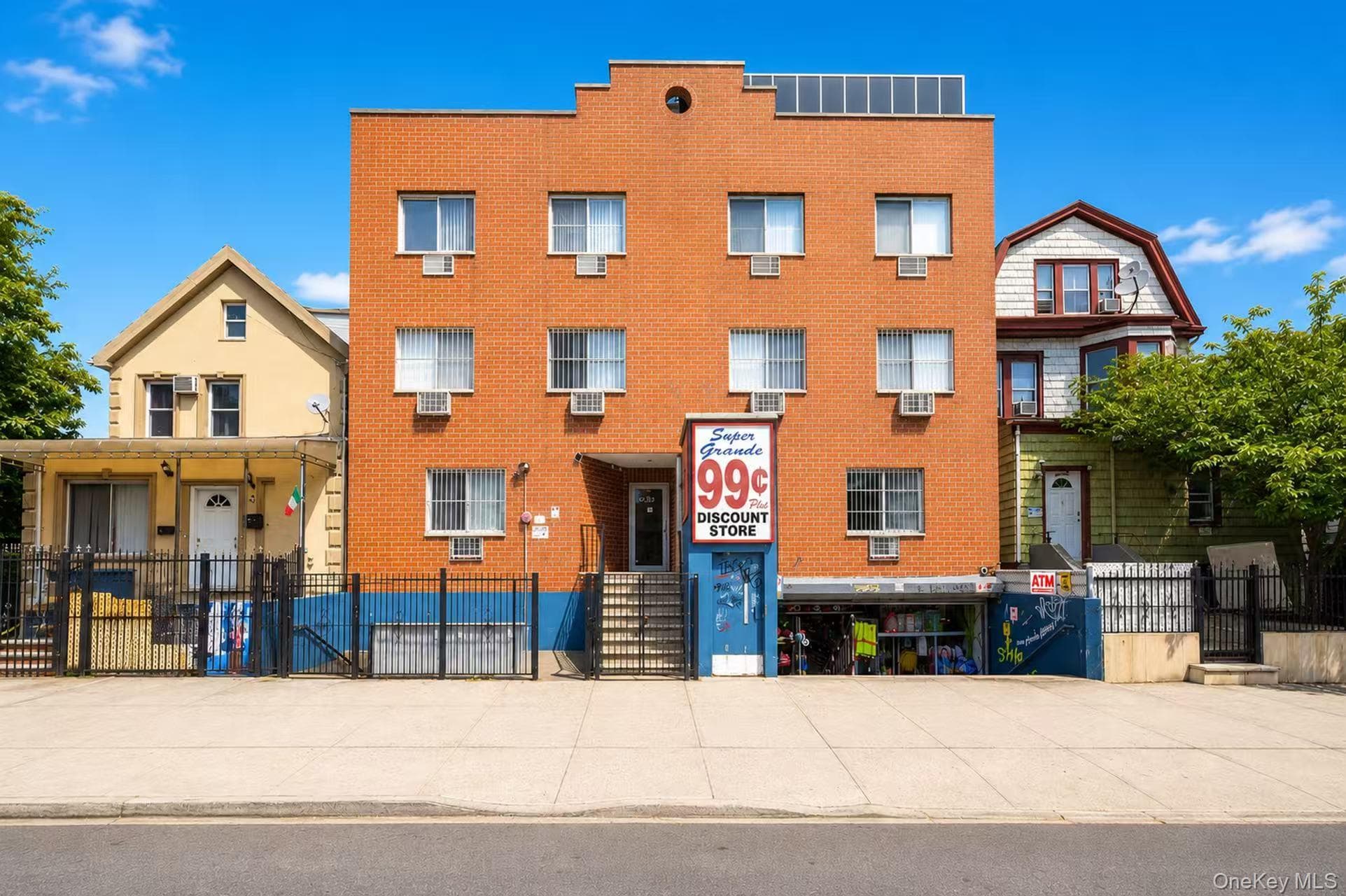 10005 37th Avenue Unit: 1B, Corona