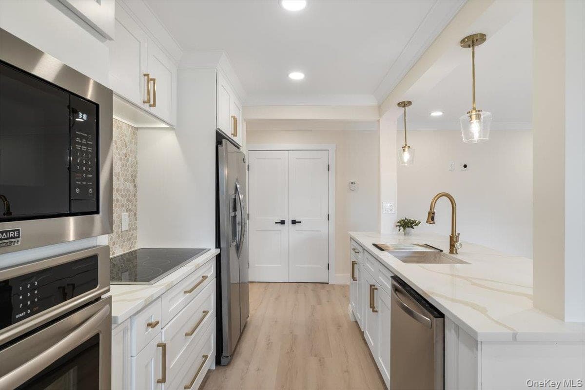 263 River Avenue Unit: 19 thumbnail 6
