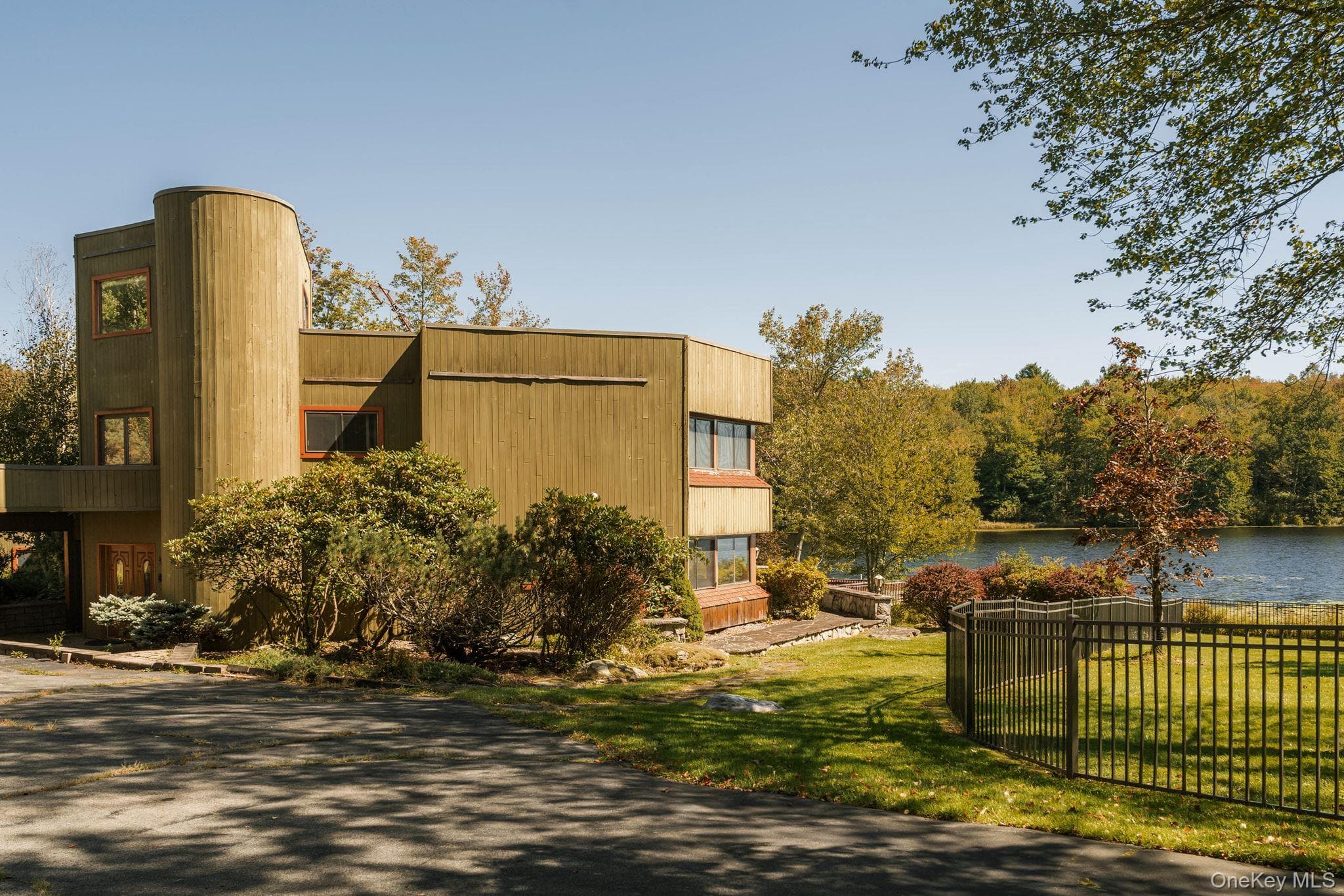 408 Hurd Road thumbnail 12