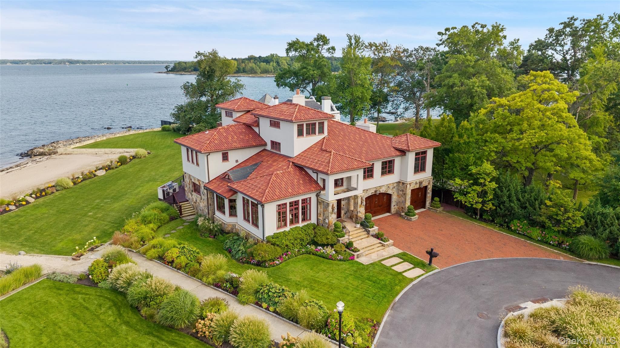 14 Brittany Lane, New Rochelle