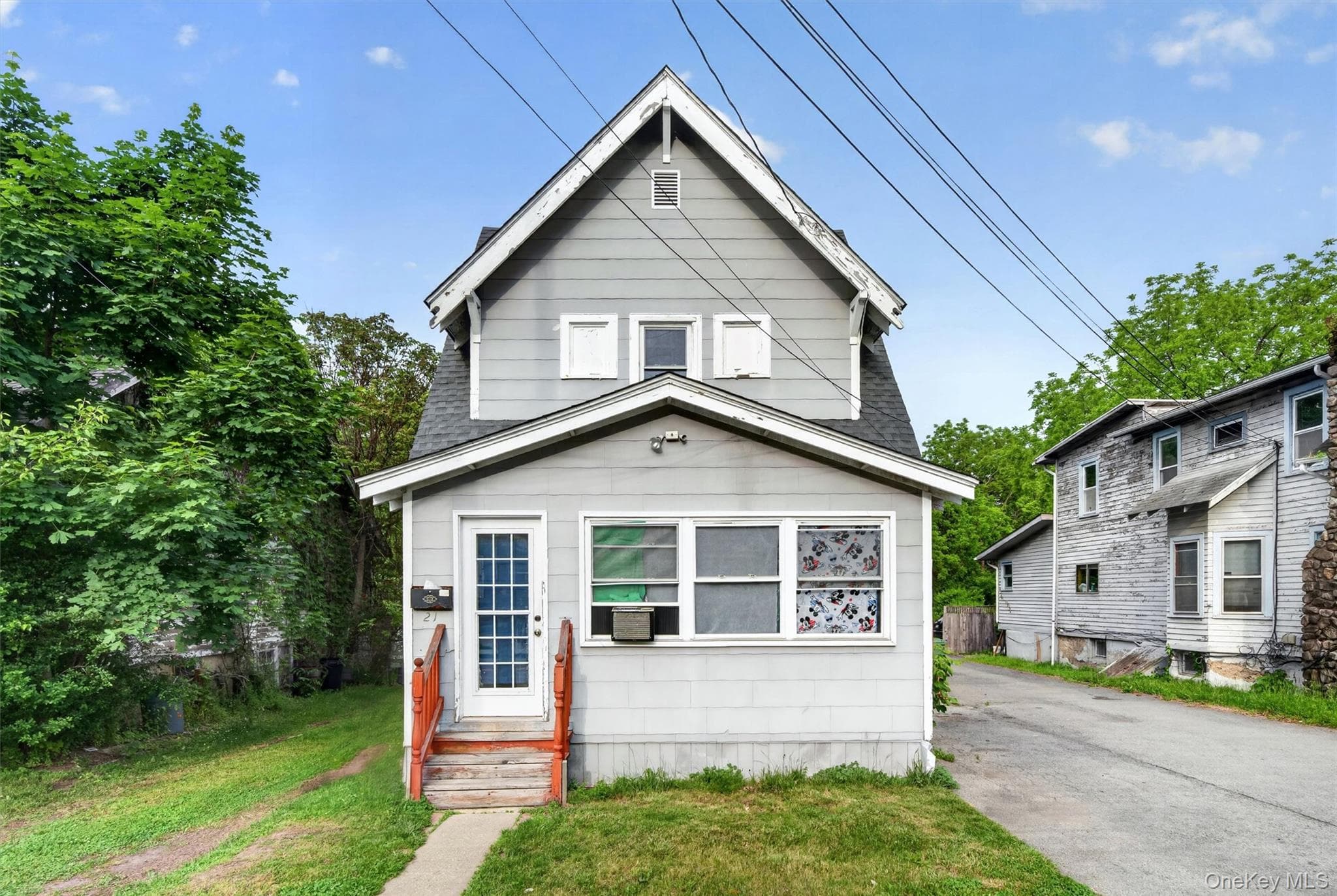 21 Dolson Avenue photo 1