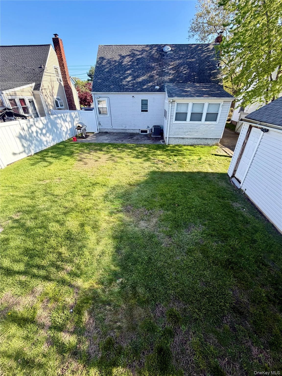 847 Jerusalem Avenue thumbnail 17