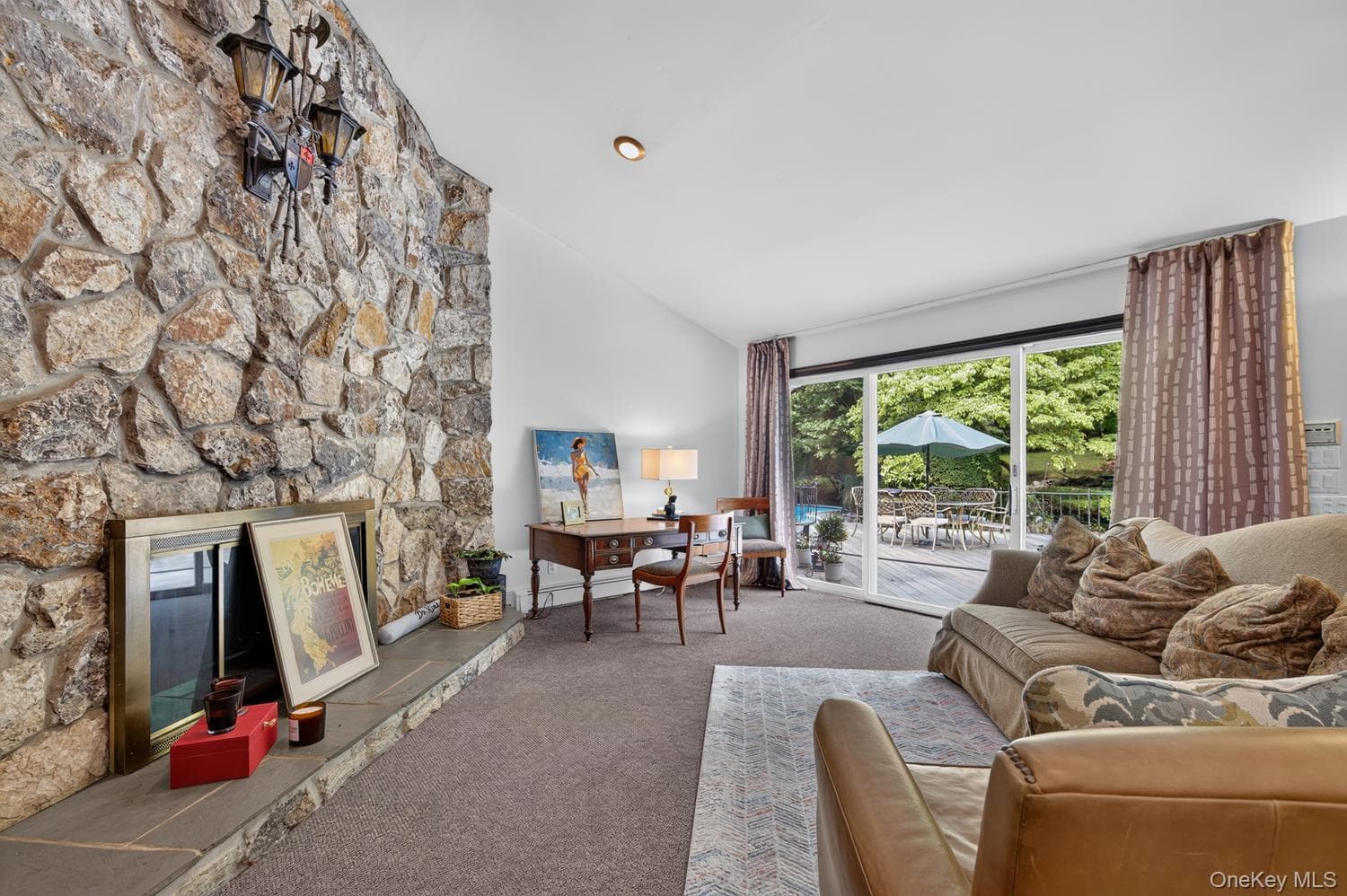 10 Dorchester Drive thumbnail 9