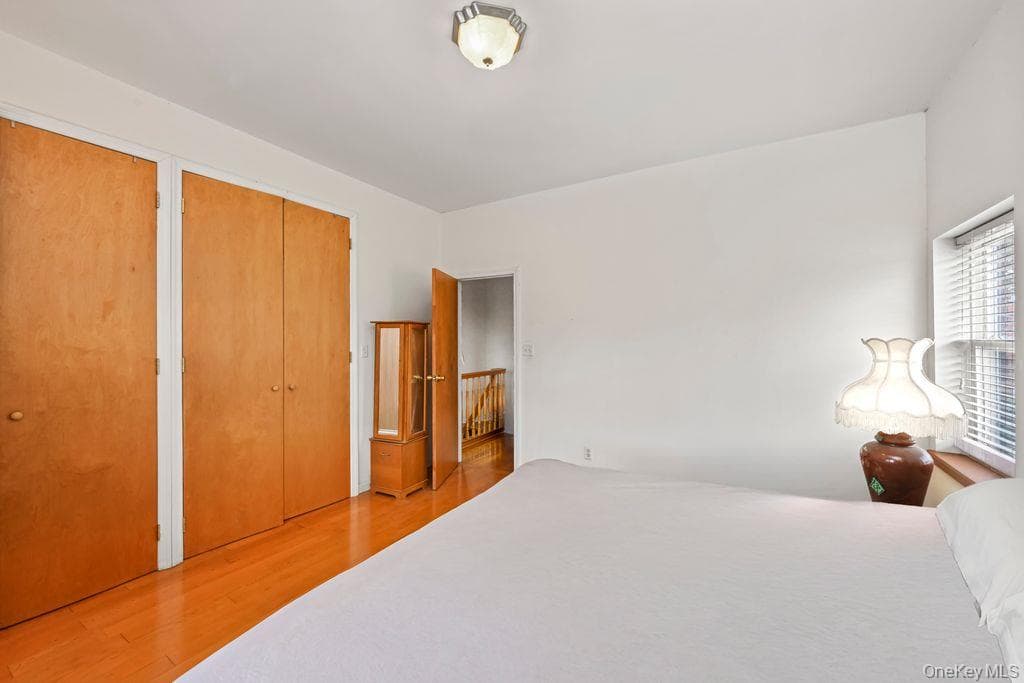 2136 E 28th Street thumbnail 14