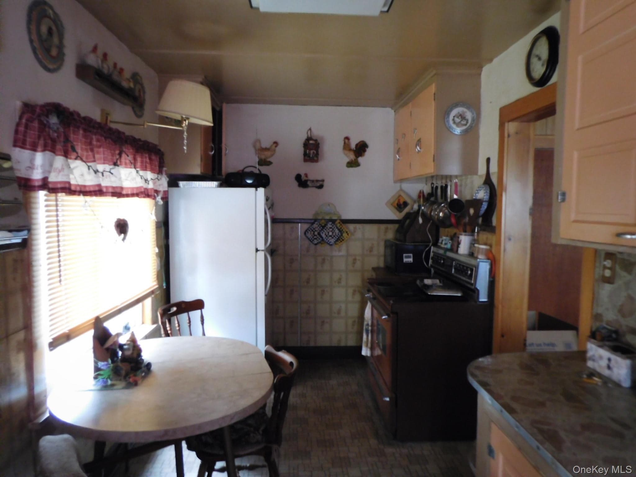 75 Stockton Avenue thumbnail 3