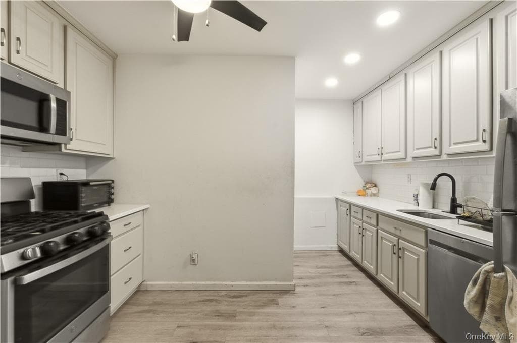 700 Shore Road Unit: 2A thumbnail 11