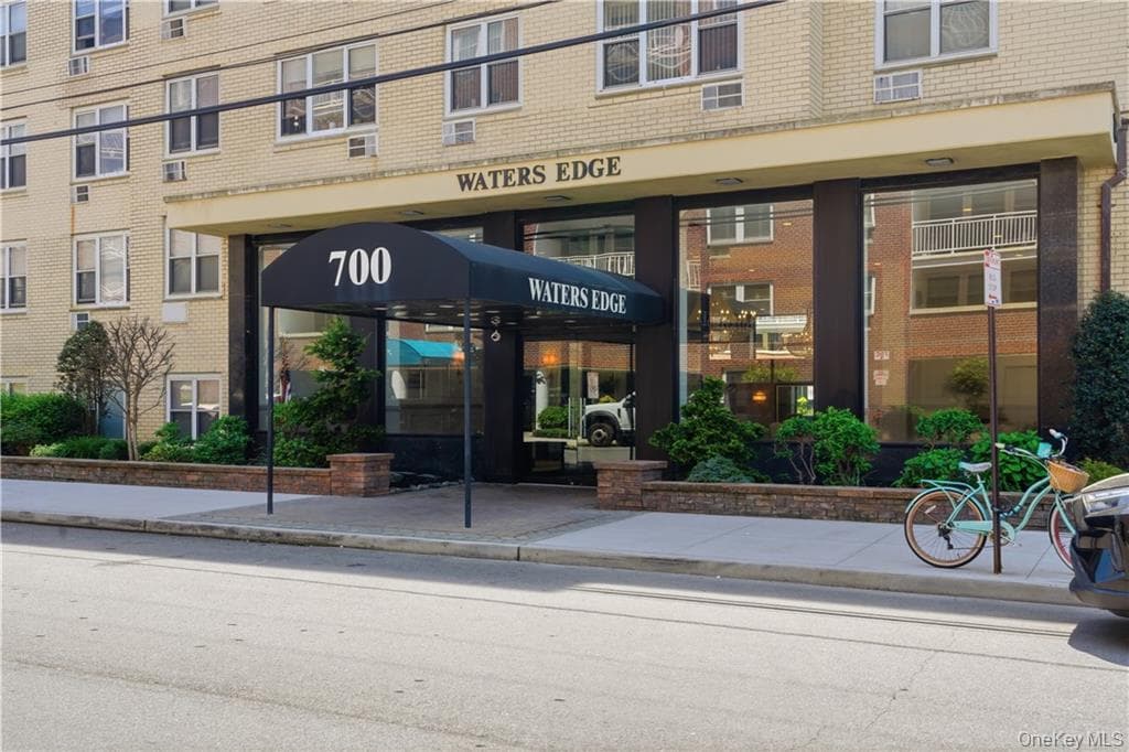 700 Shore Road Unit: 2A thumbnail 2