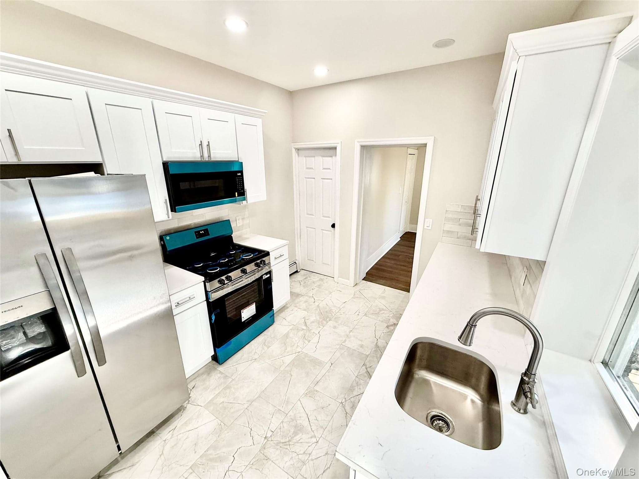 63 Highview Avenue thumbnail 11