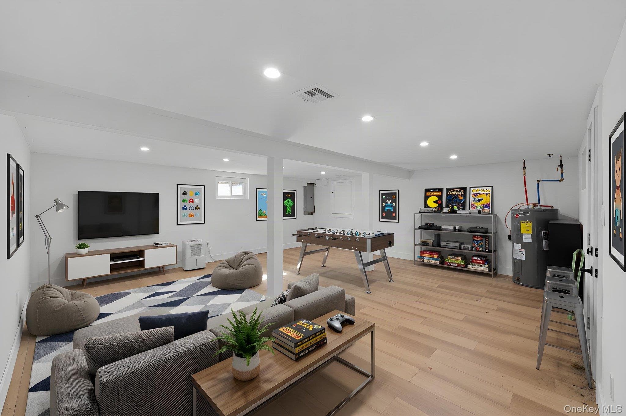 21-23 West Drive thumbnail 19
