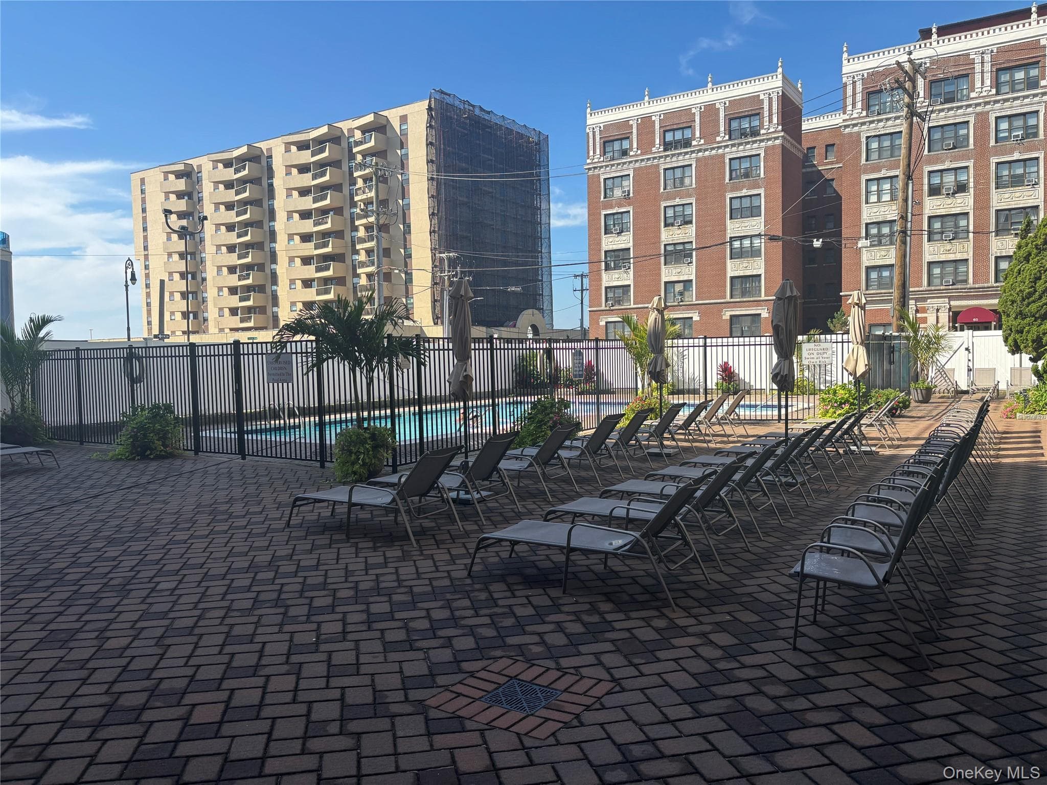 410 E Broadway Unit: 3S thumbnail 14