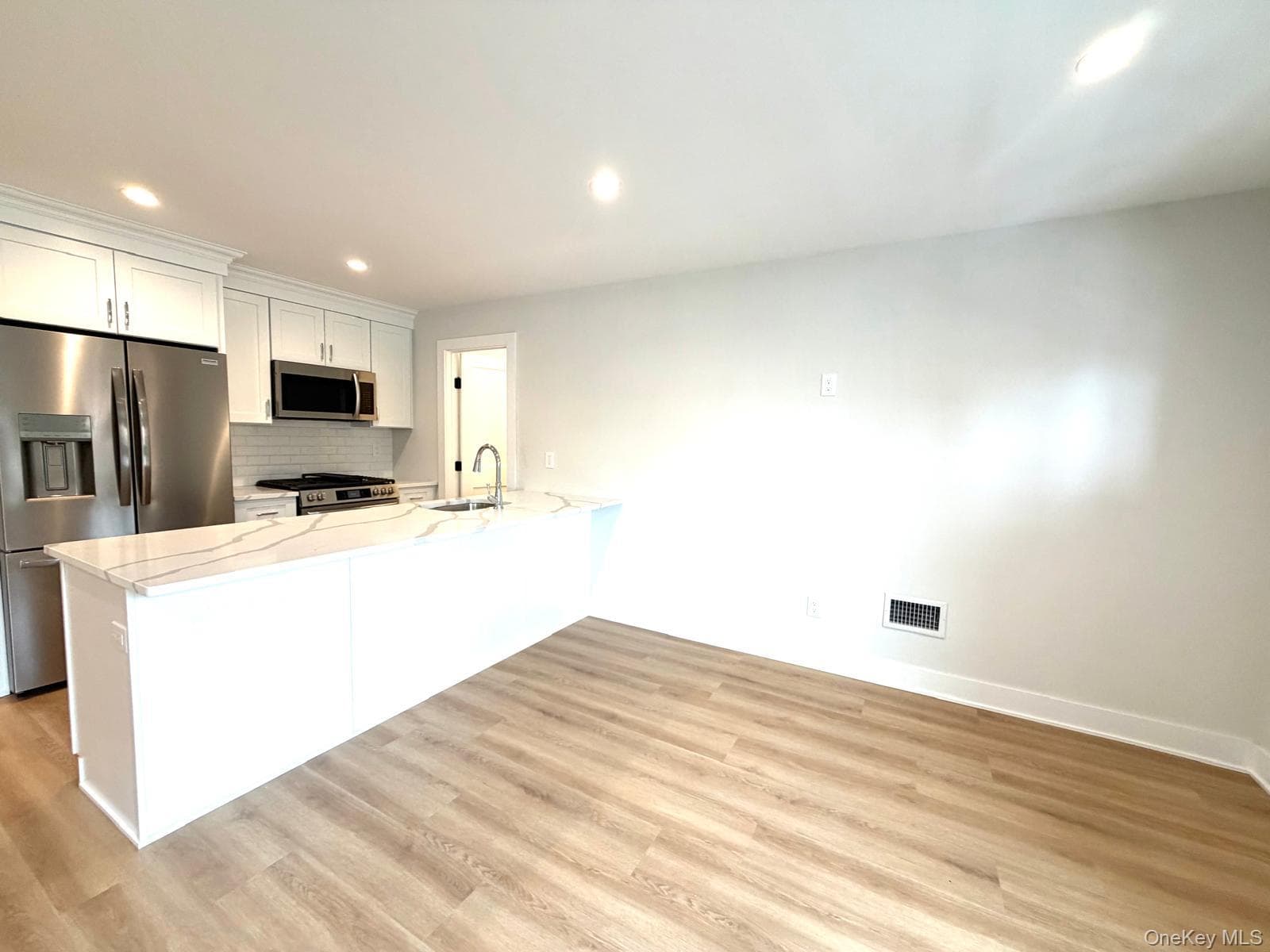 161 Union Avenue Unit: 5 thumbnail 5