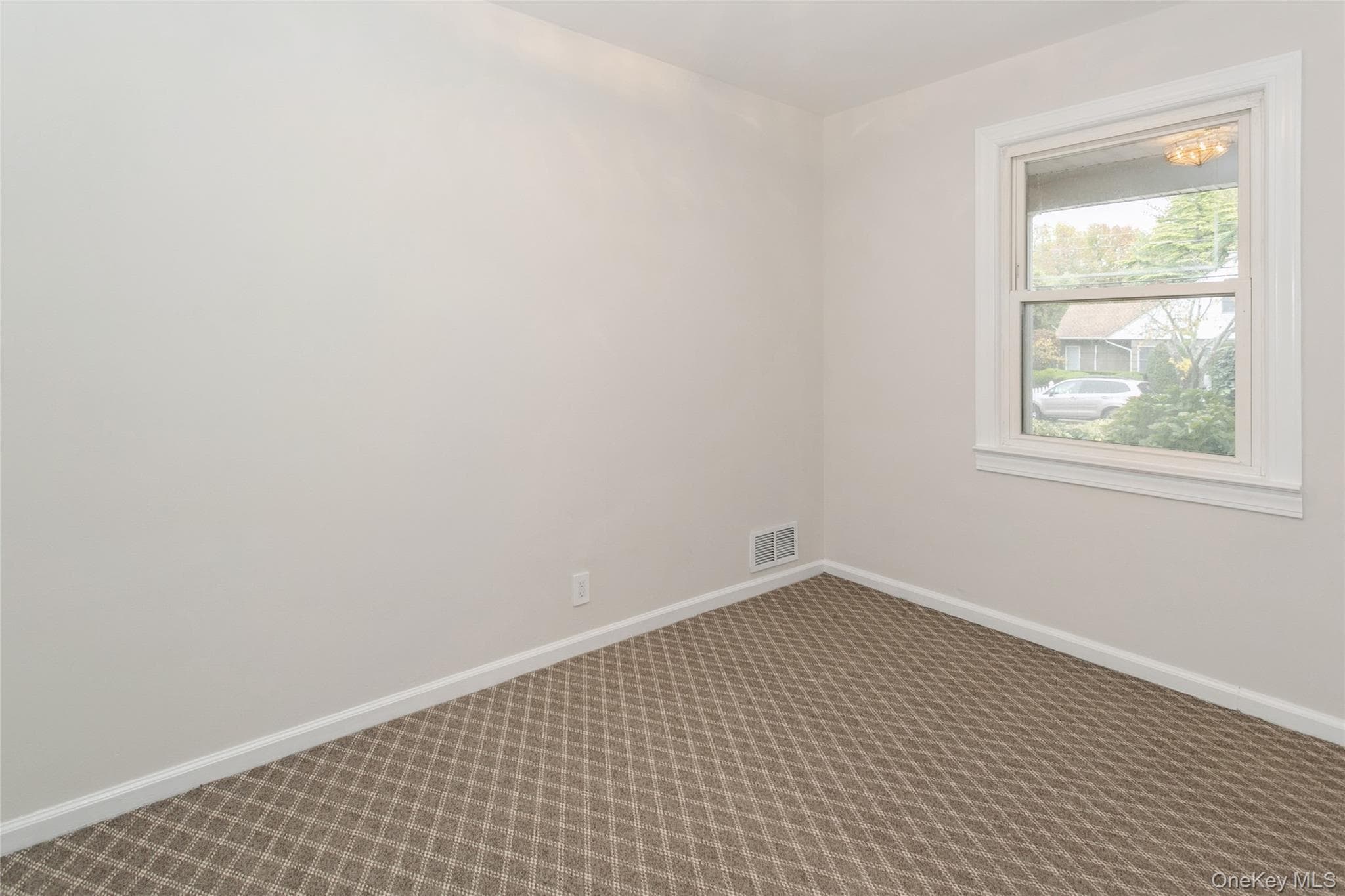 1566 Pebble Lane thumbnail 28