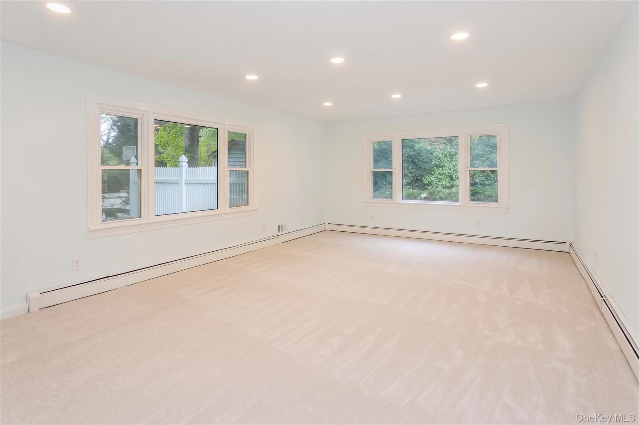 1566 Pebble Lane thumbnail 18