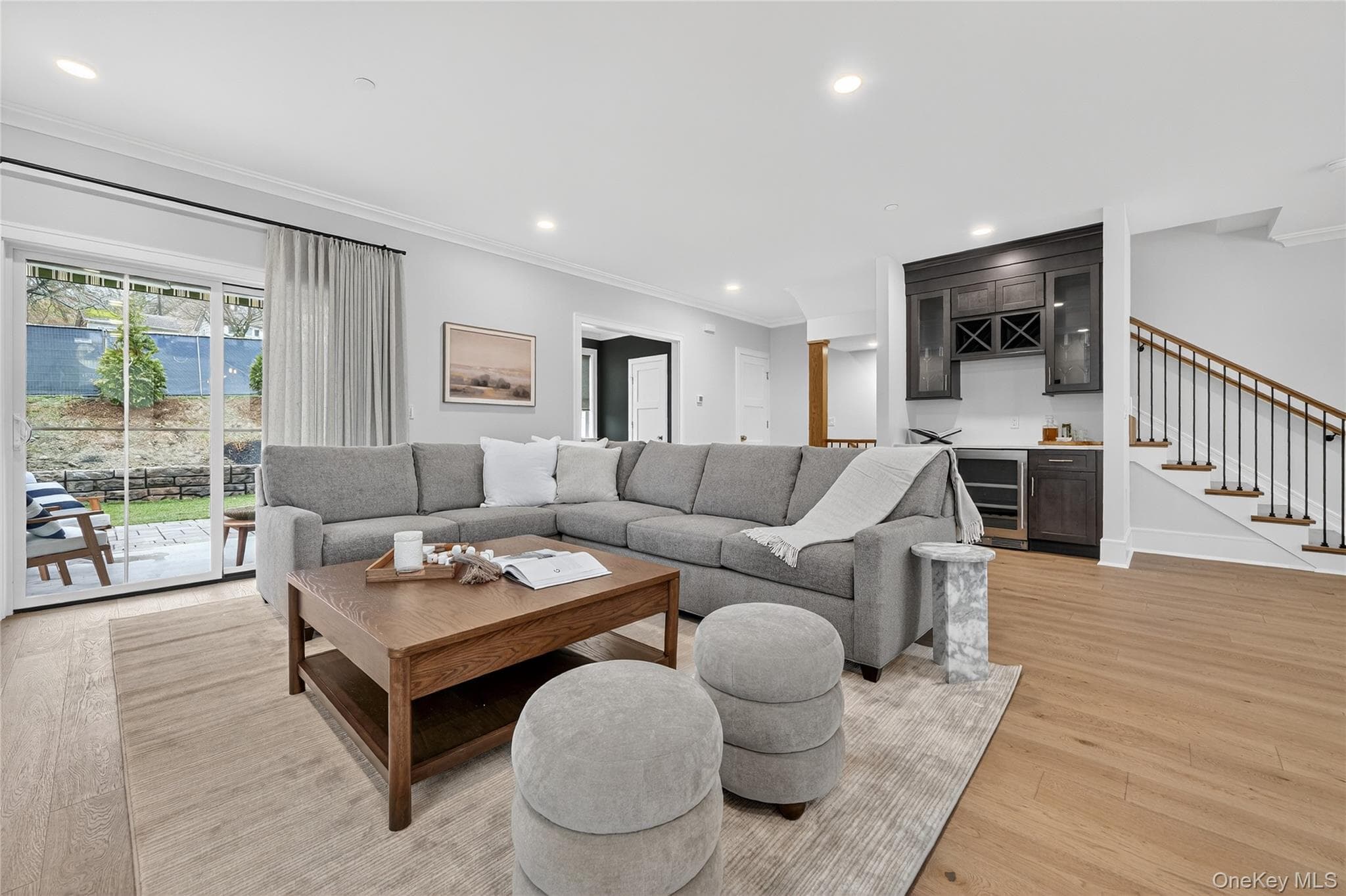 1811 Soundview Court thumbnail 9