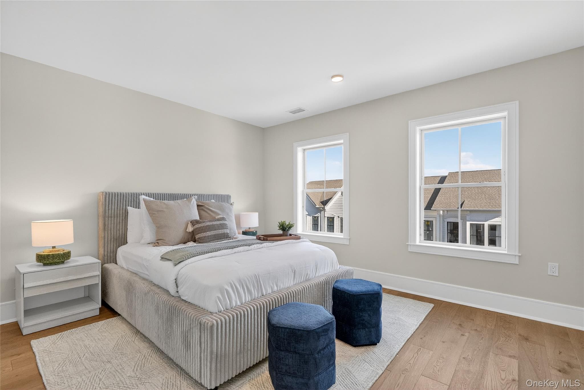 1811 Soundview Court thumbnail 21